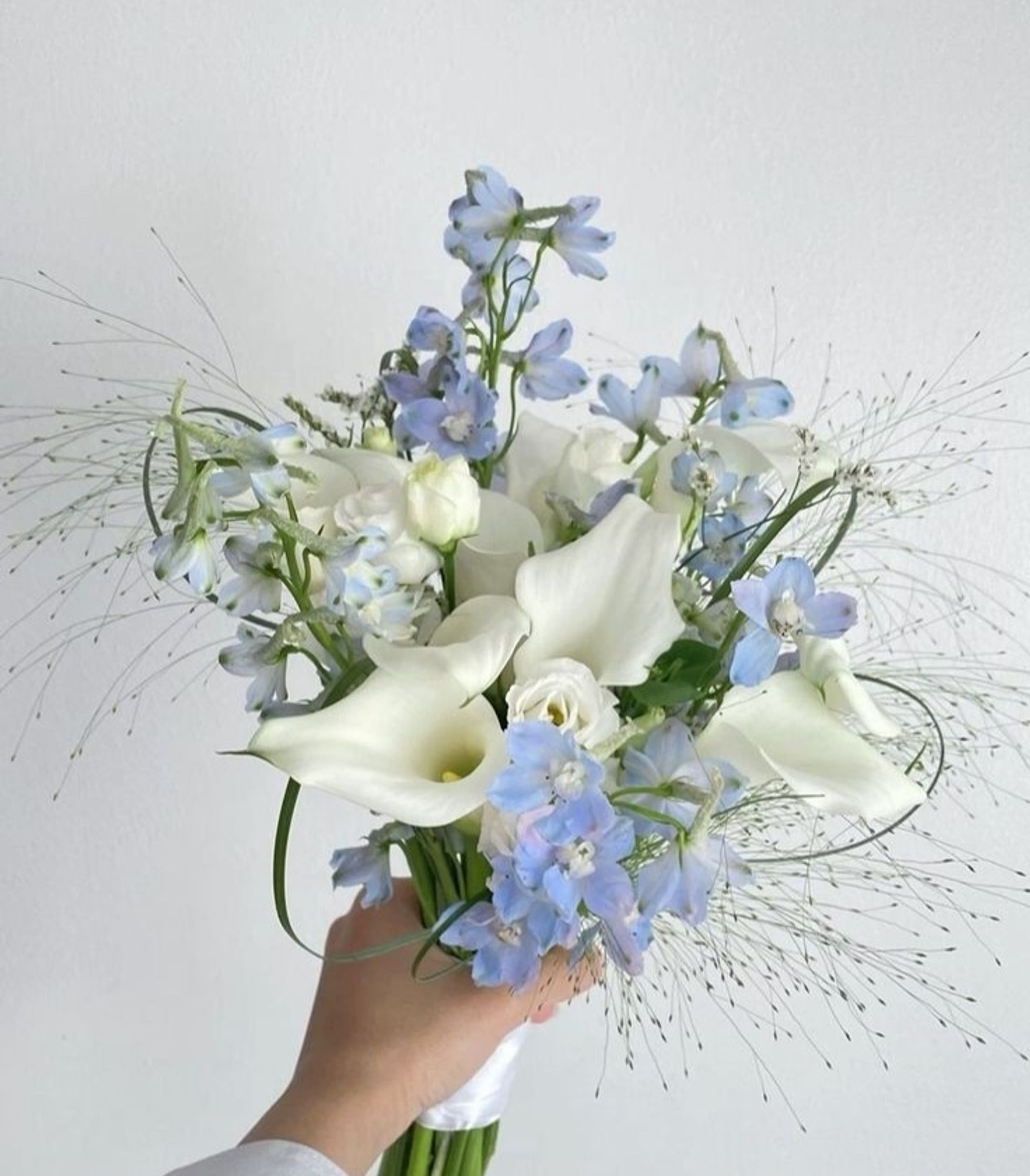 White and blue bouquet