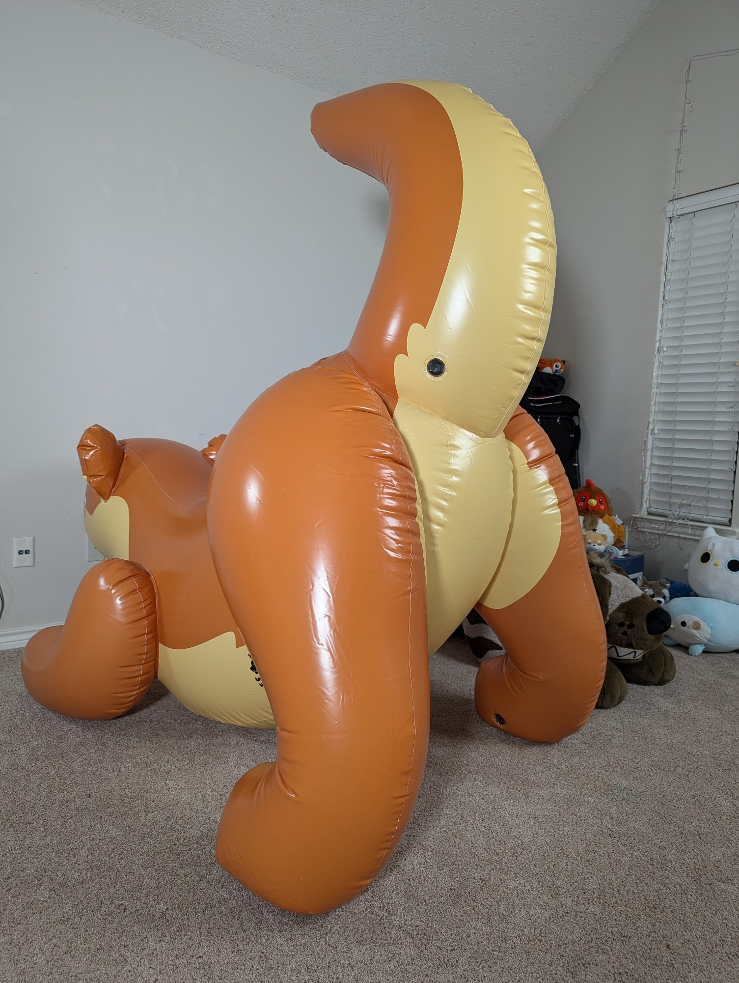 Derrie the inflatable otter from 14werewolves, hindquarters.