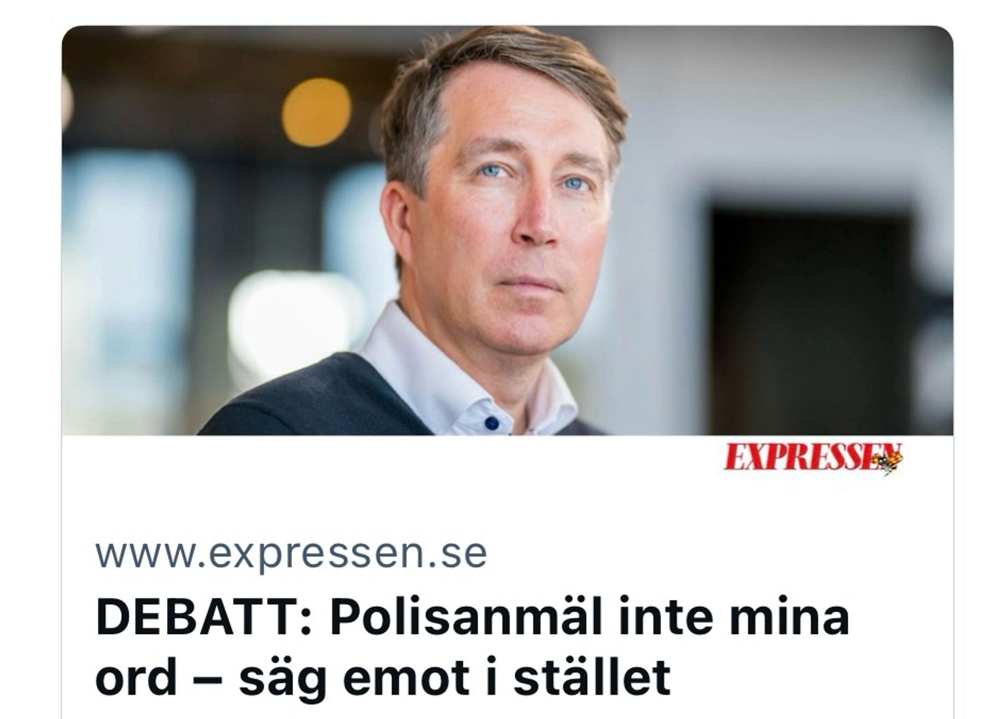 Bild på Jomshof med texten: DEBATT: Polisanmäl inte mina ord - säg emot istället.