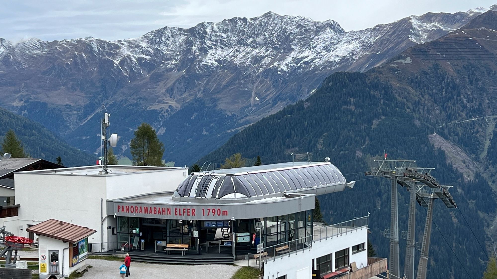 Elfer cable car station