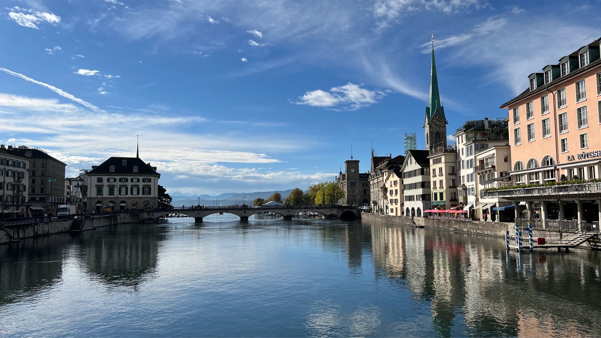 Sunshine on the banks of the Limmat.