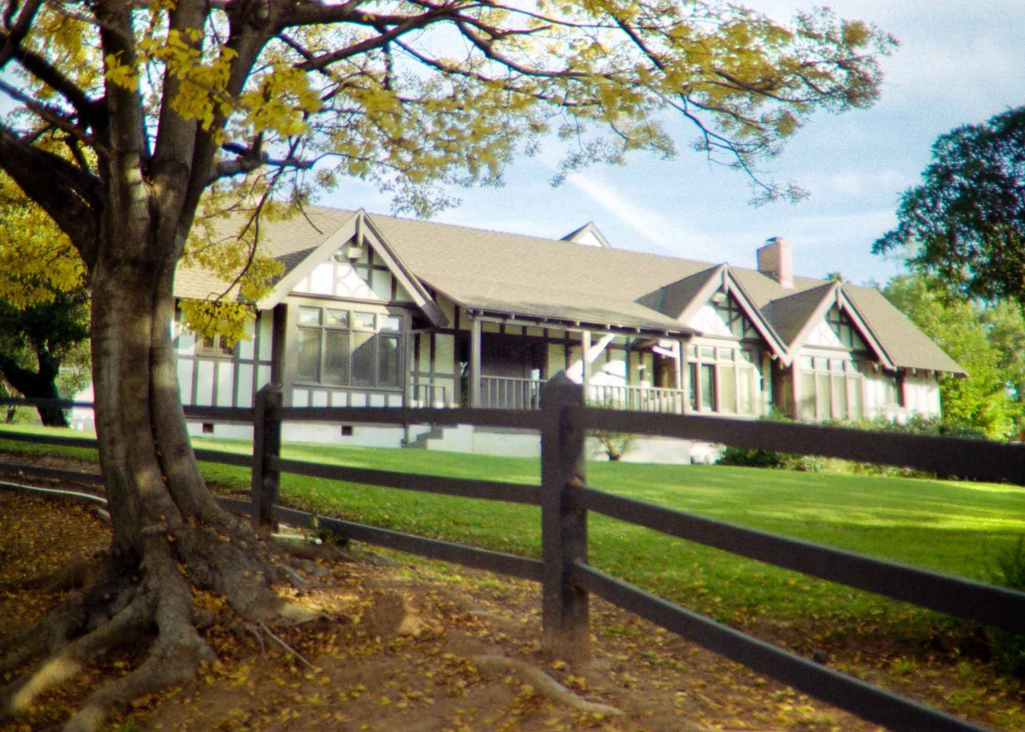 Residentinal house Los Angeles, California – shot on film