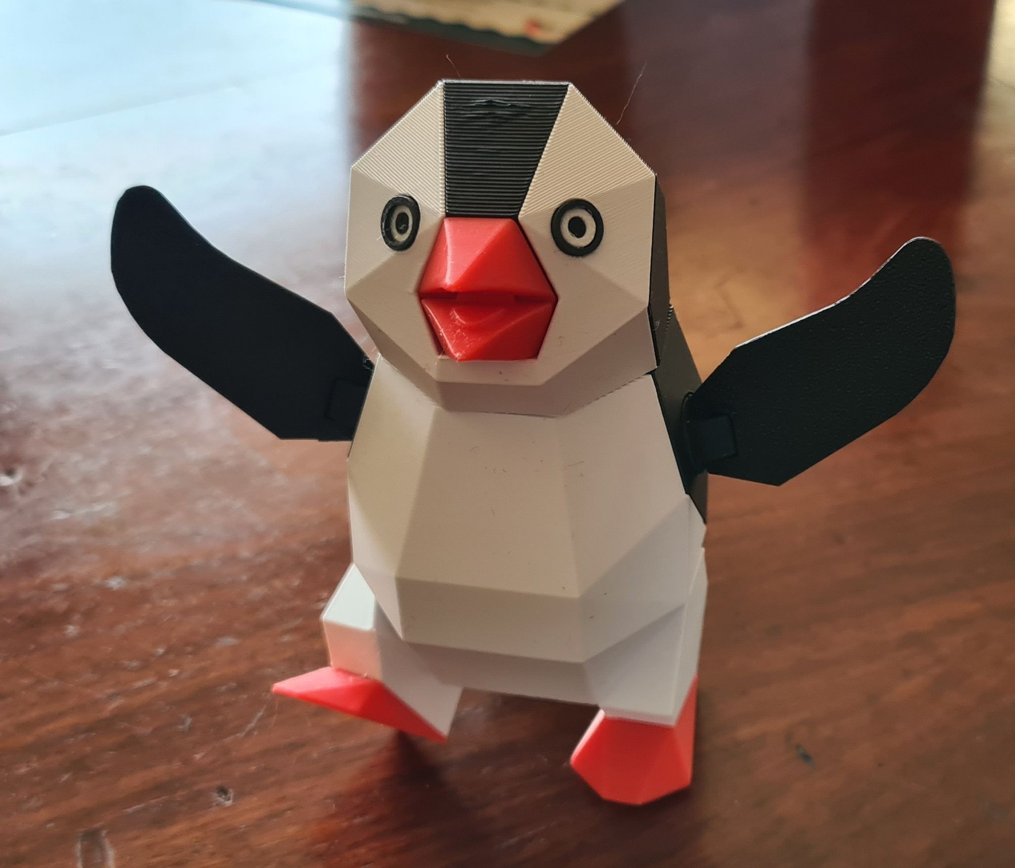 3d printed Pinguin running pose