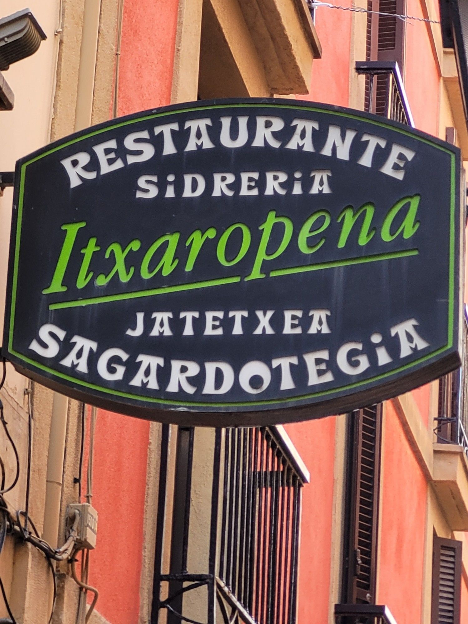 Jatetxea Sagardotegia sign in Basque