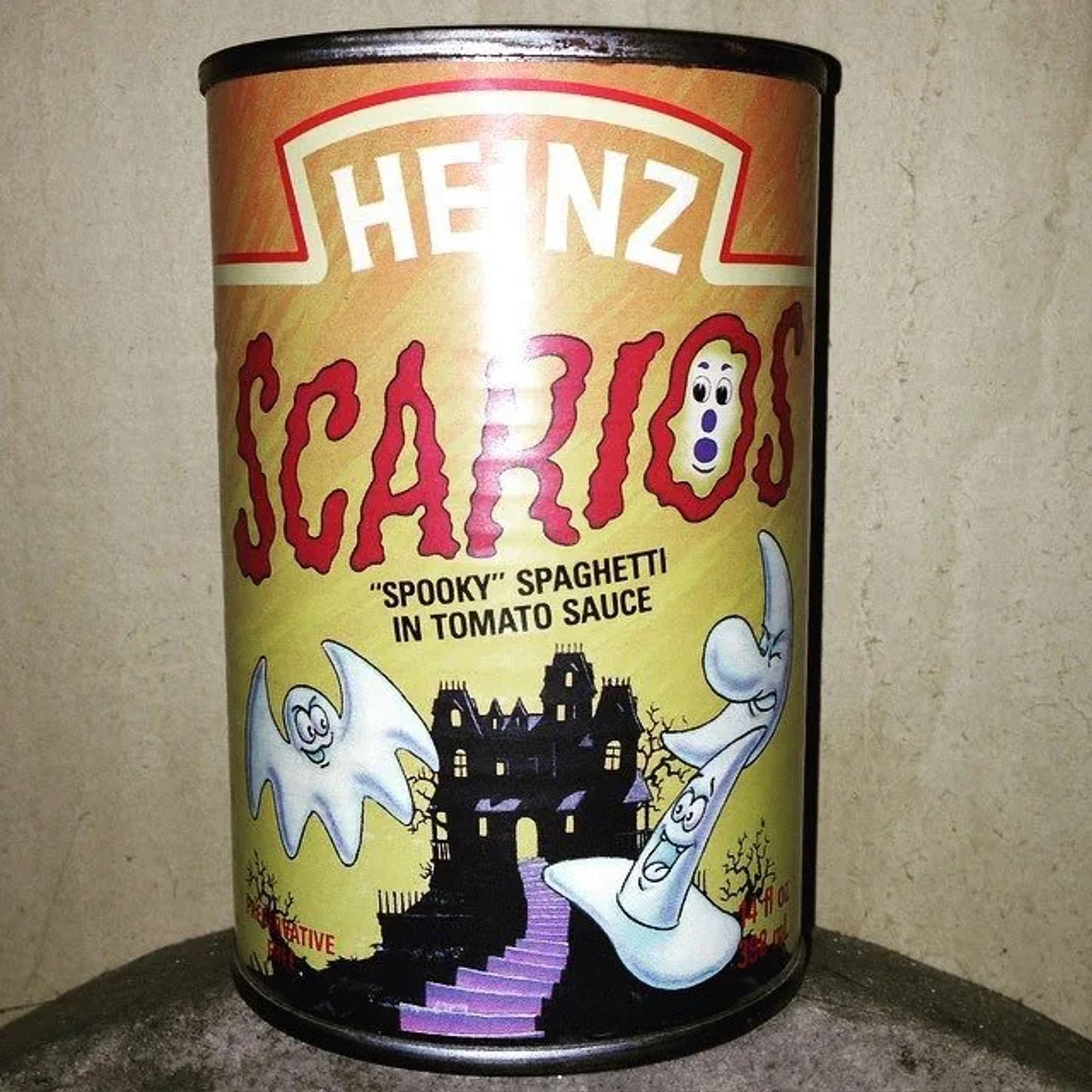 A can of Scarios pasta. "Spooky" spaghetti in tomato sauce.