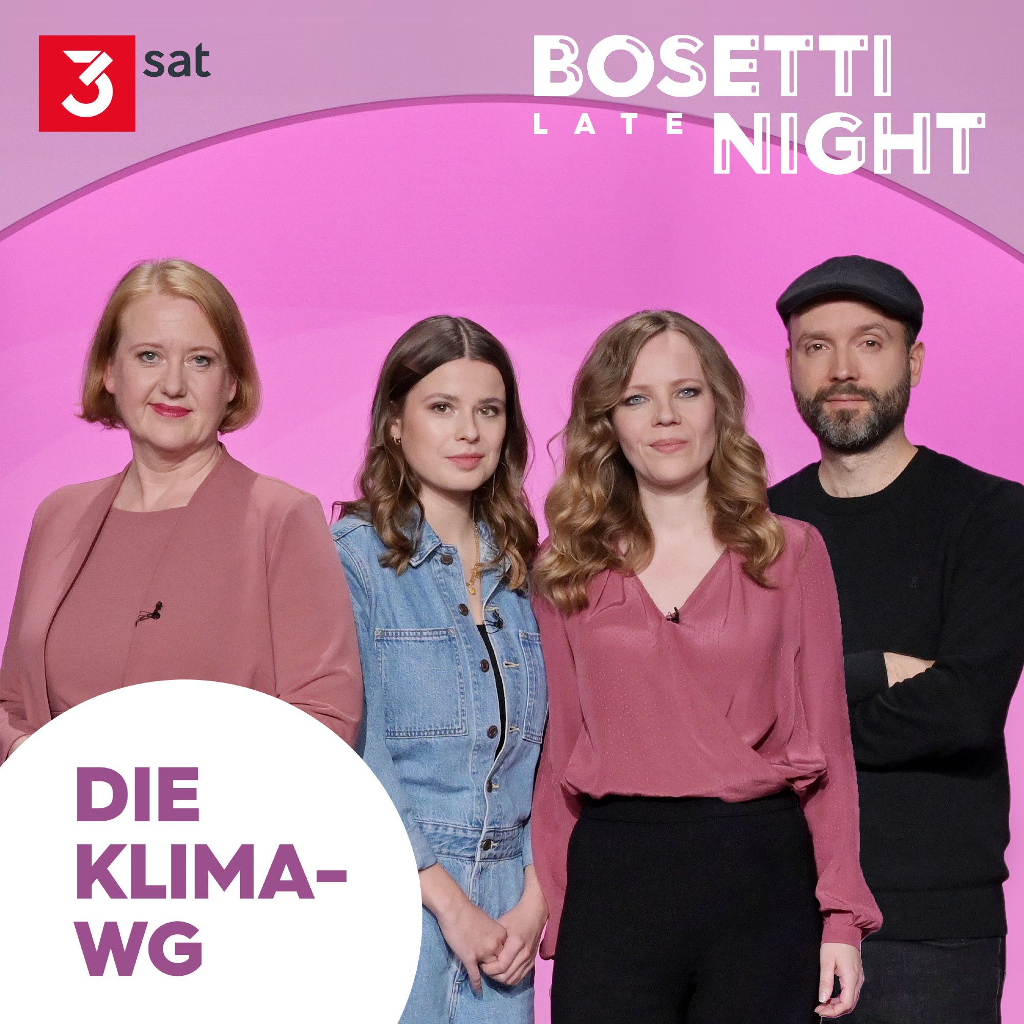 Lisa Paus, Luisa Neubauer, Sarah Bosetti und Marc-Uwe Kling im Studio von Bosetti Late Night.