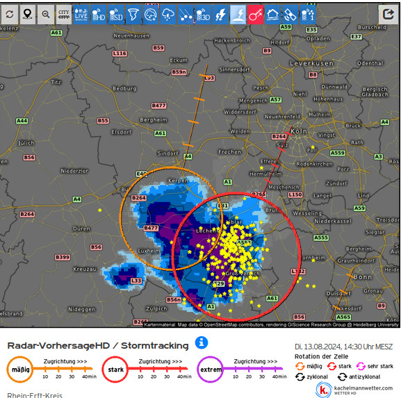 Gewitterzelle zieht in Richtung Köln. Stormtracking Kachelmannwetter.