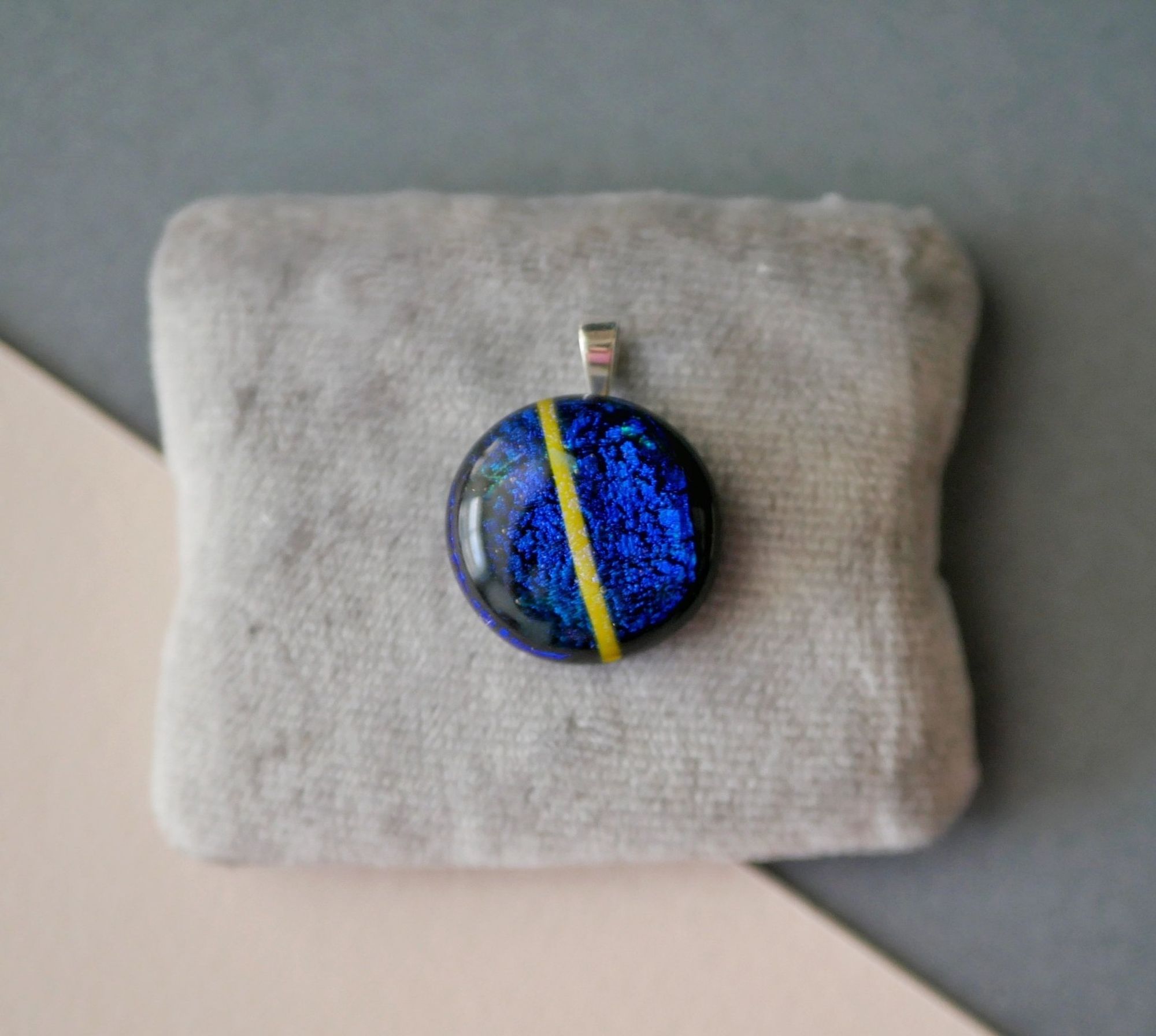 blue dichroic pendant with yellow stripe