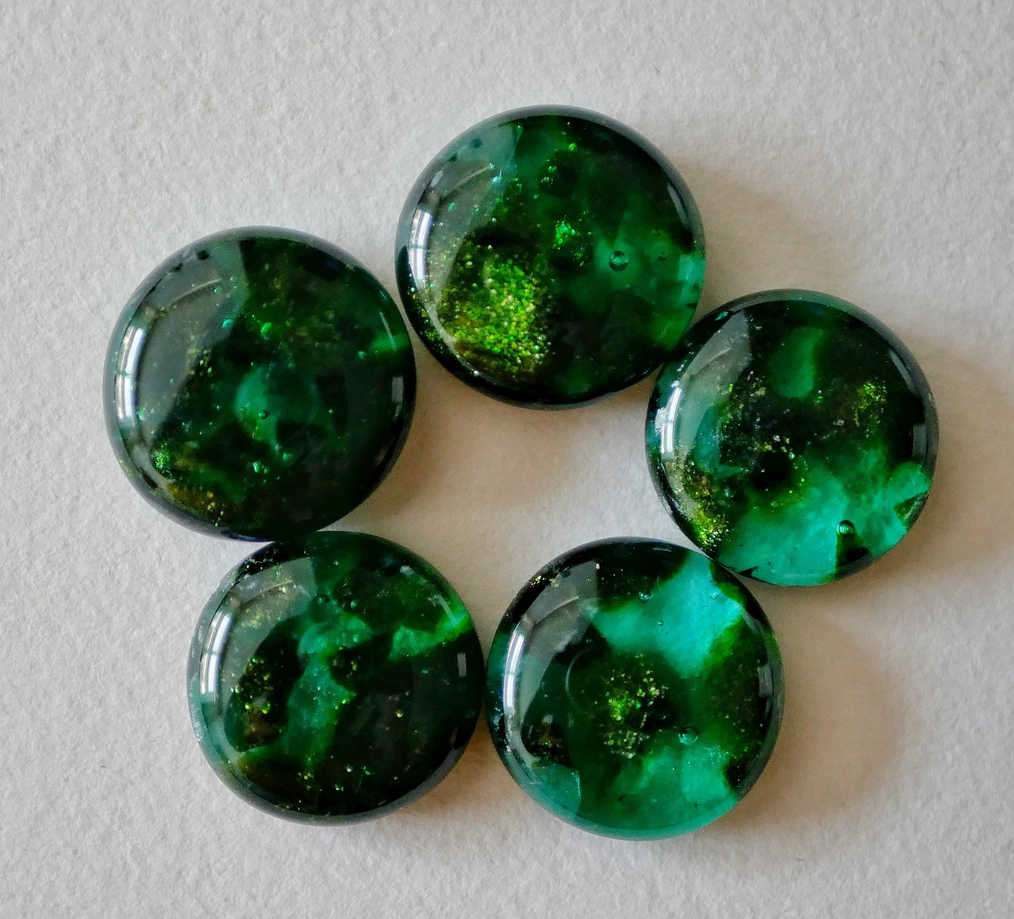 green sparkly cabochon set