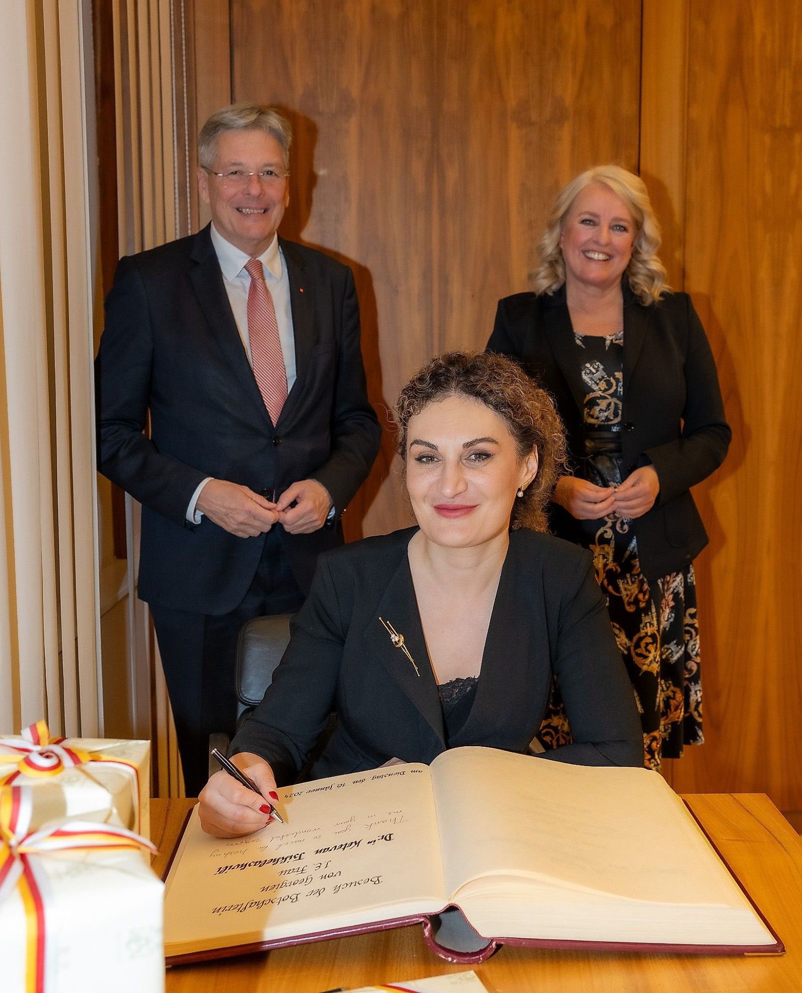 Peter Kaiser, Keti Tsikhelashvili und Claudia Arpa