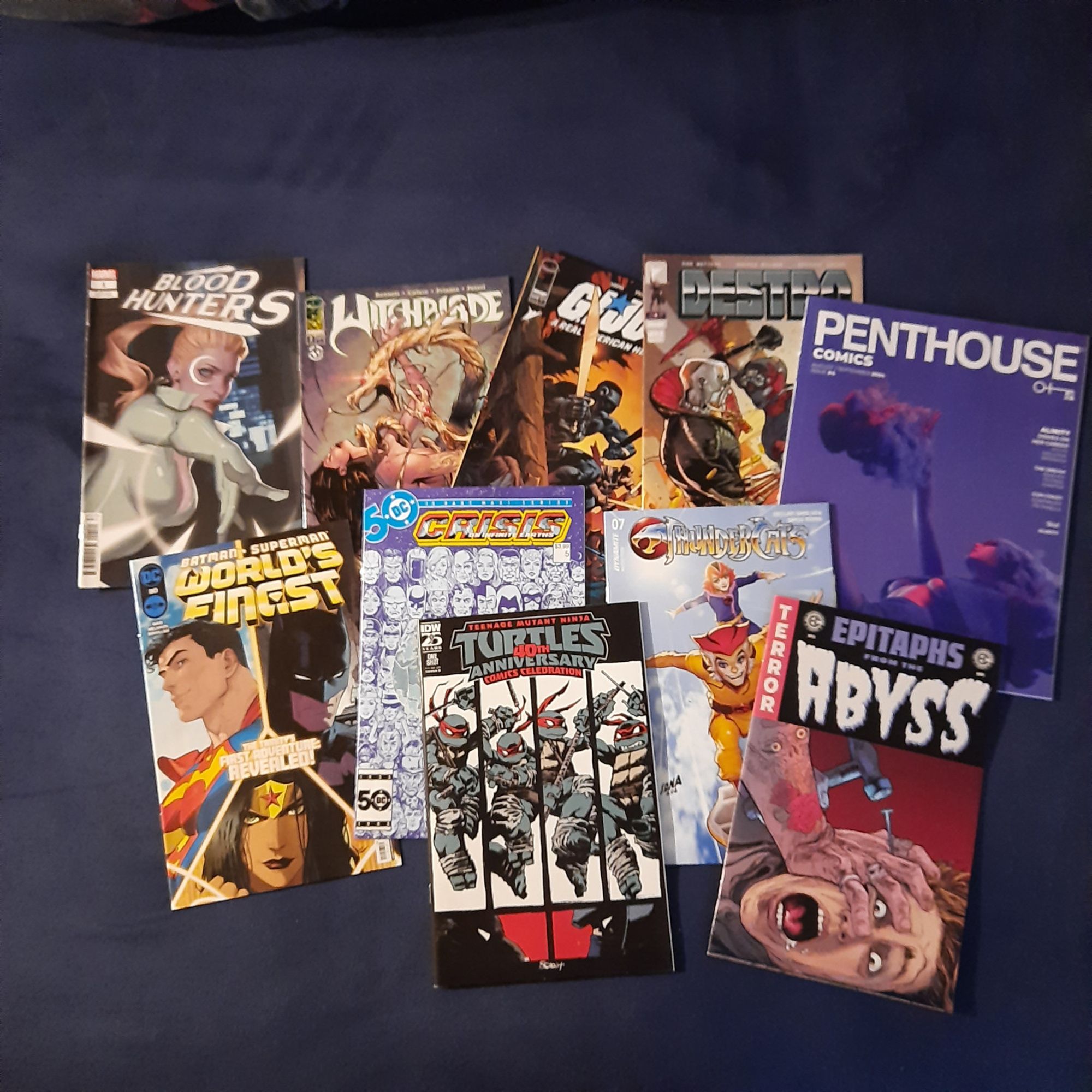 Die neuen Hefte zu Blood Hunters, Witchblade, G.I. Joe: ARAH, Destro, Penthouse Comic, World's Finest, Crisis on Infinite Earth, ThunderCats, Epitaphs of the Abyss und ein Anniversary Special zu den Ninja Turtles.