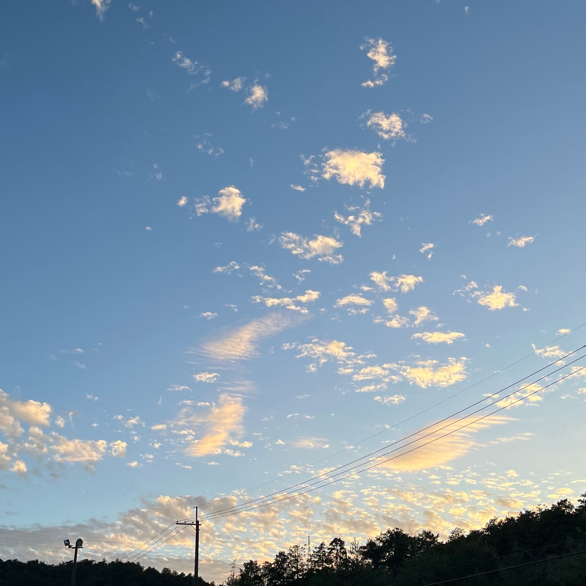 滋賀県竜王町の夕空です