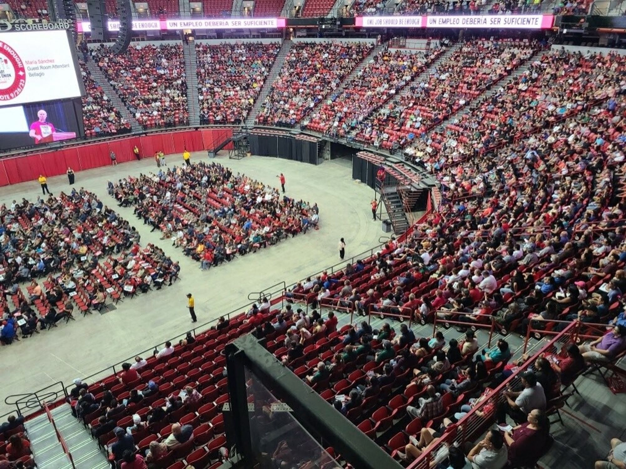 Thousands of Unite Here members in the arena voting to strike