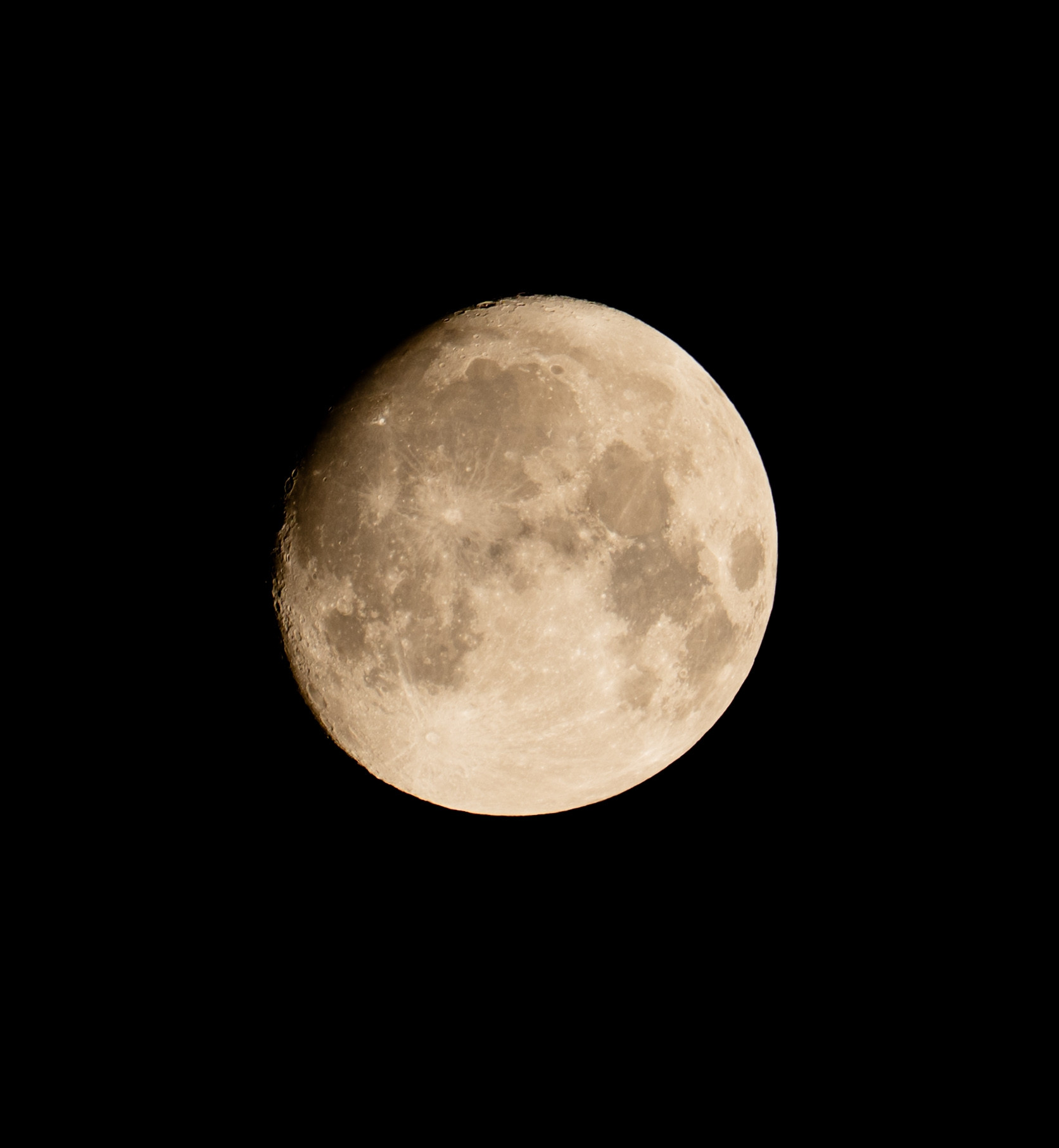 A 95% waxing gibbous moon, 2 days till full. Plan it! 