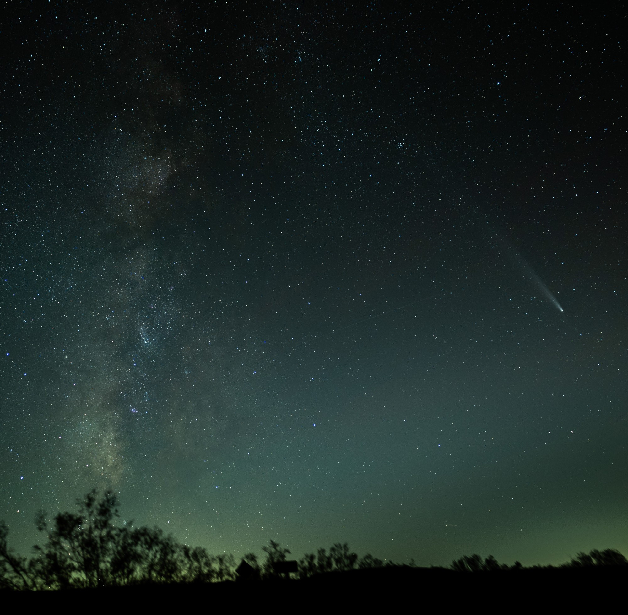 the comet and the milky way