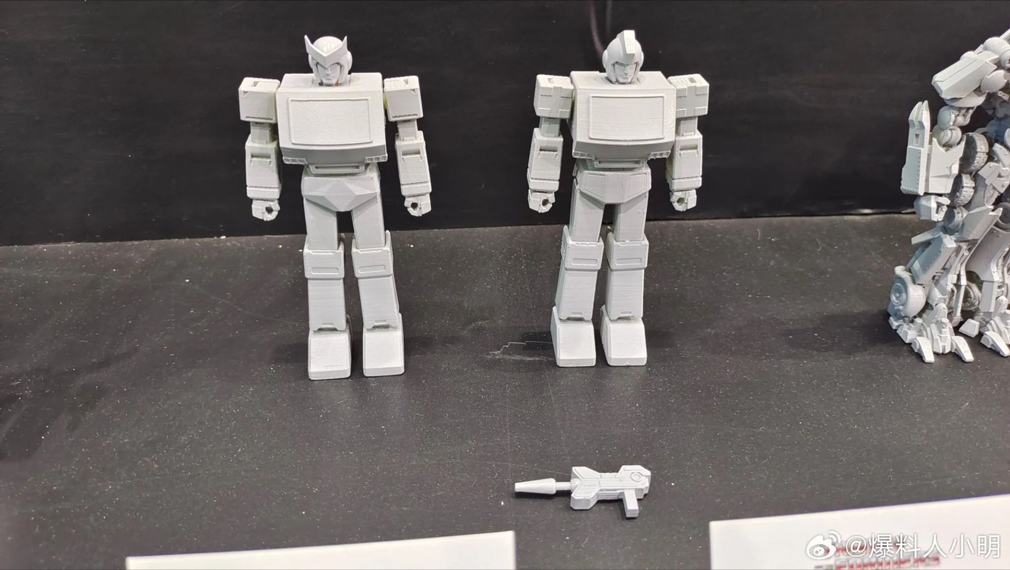 Prototypes for new Yolopark G1 Ratchet and Ironhide kits. However, something is amiss...