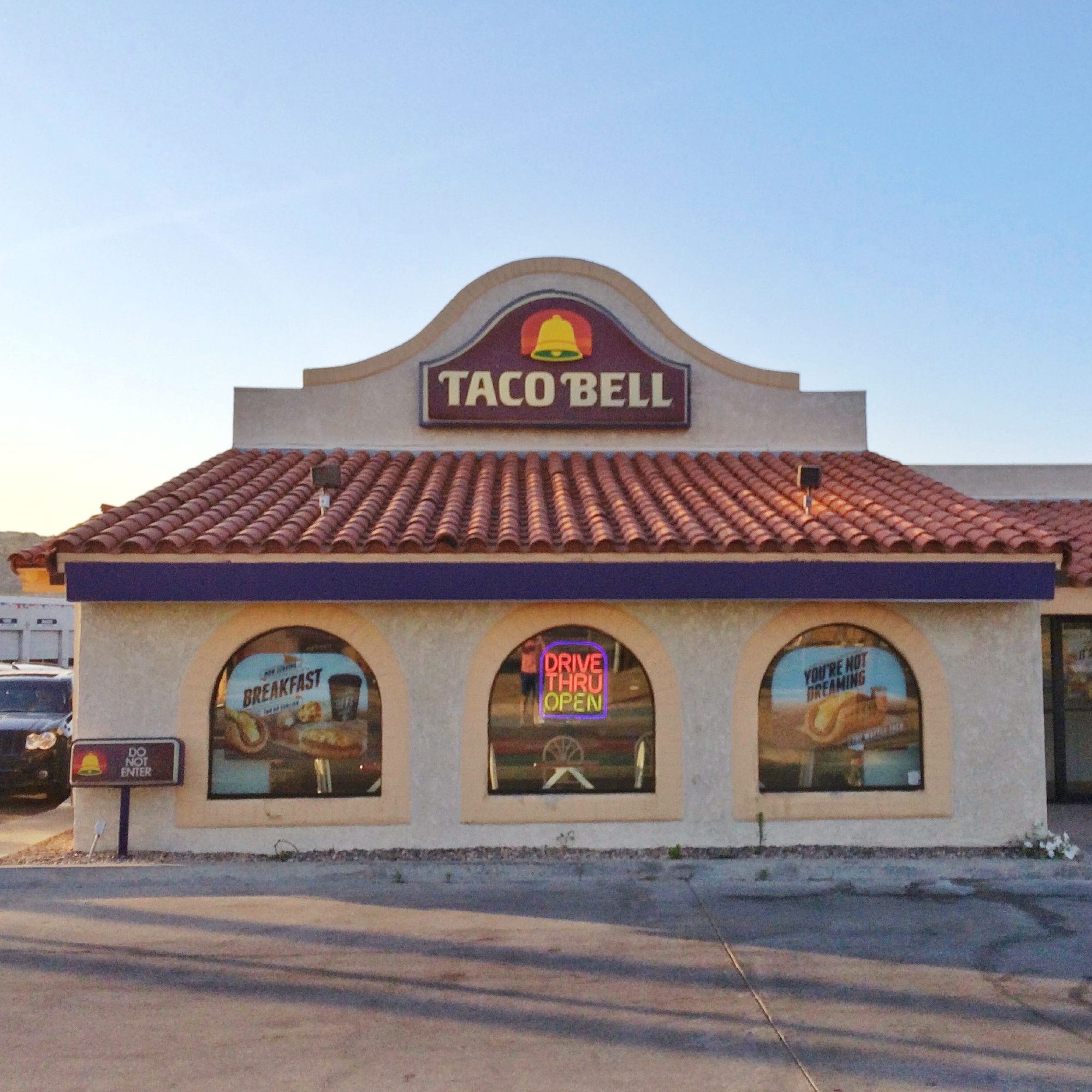 Taco Bell, but from the 90s.