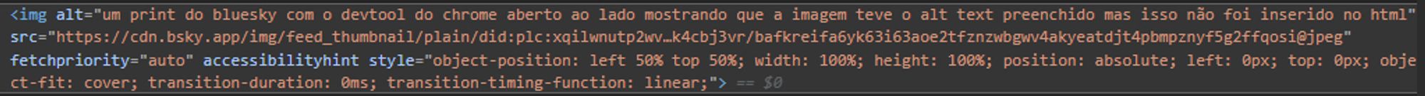 Captura de tela do código-fonte da página do BlueSky quando uma imagem está em modo thumbnail e na tela, mostrando que o ALT da imagem é preenchido