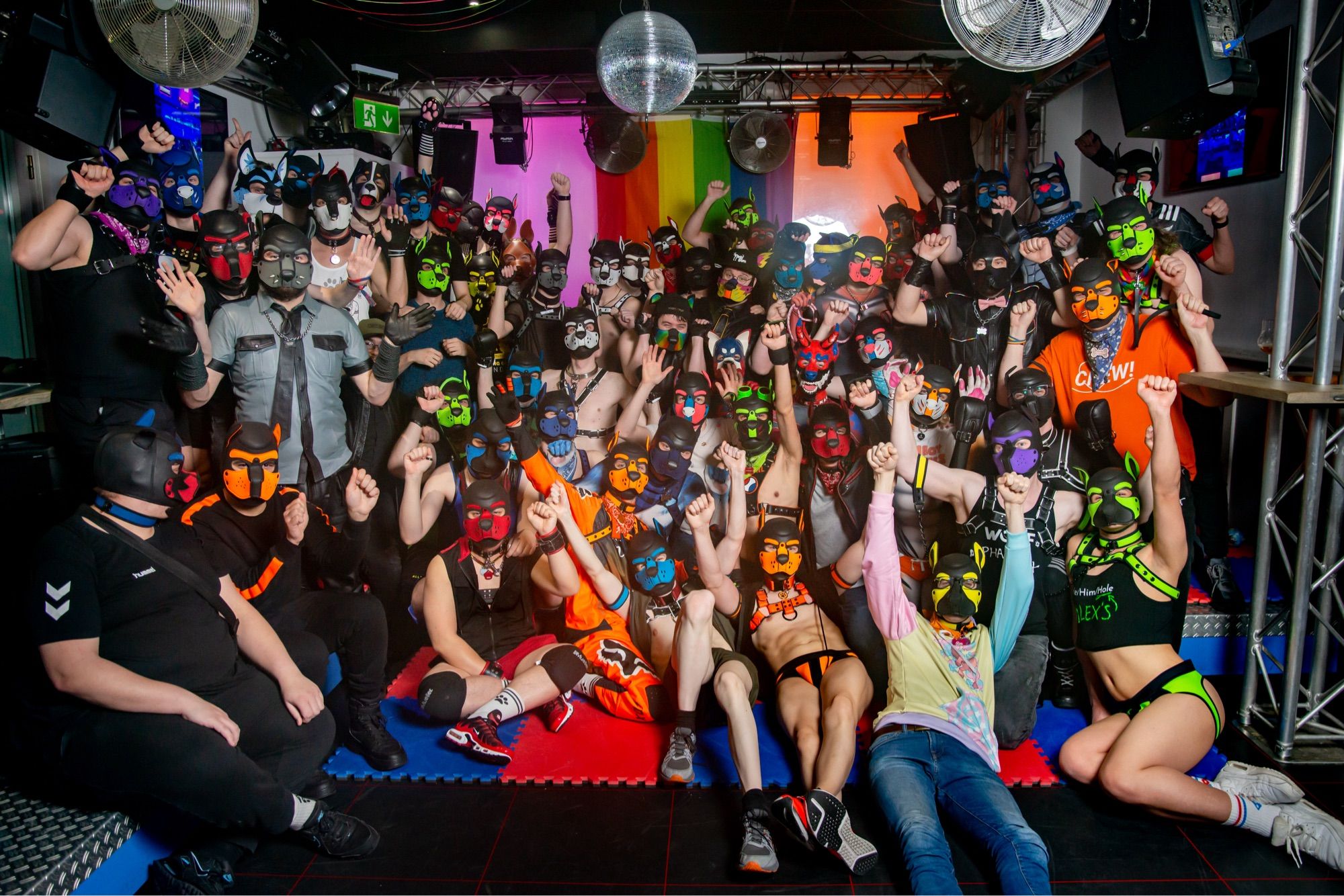 Human pups at a hunan puppy play event