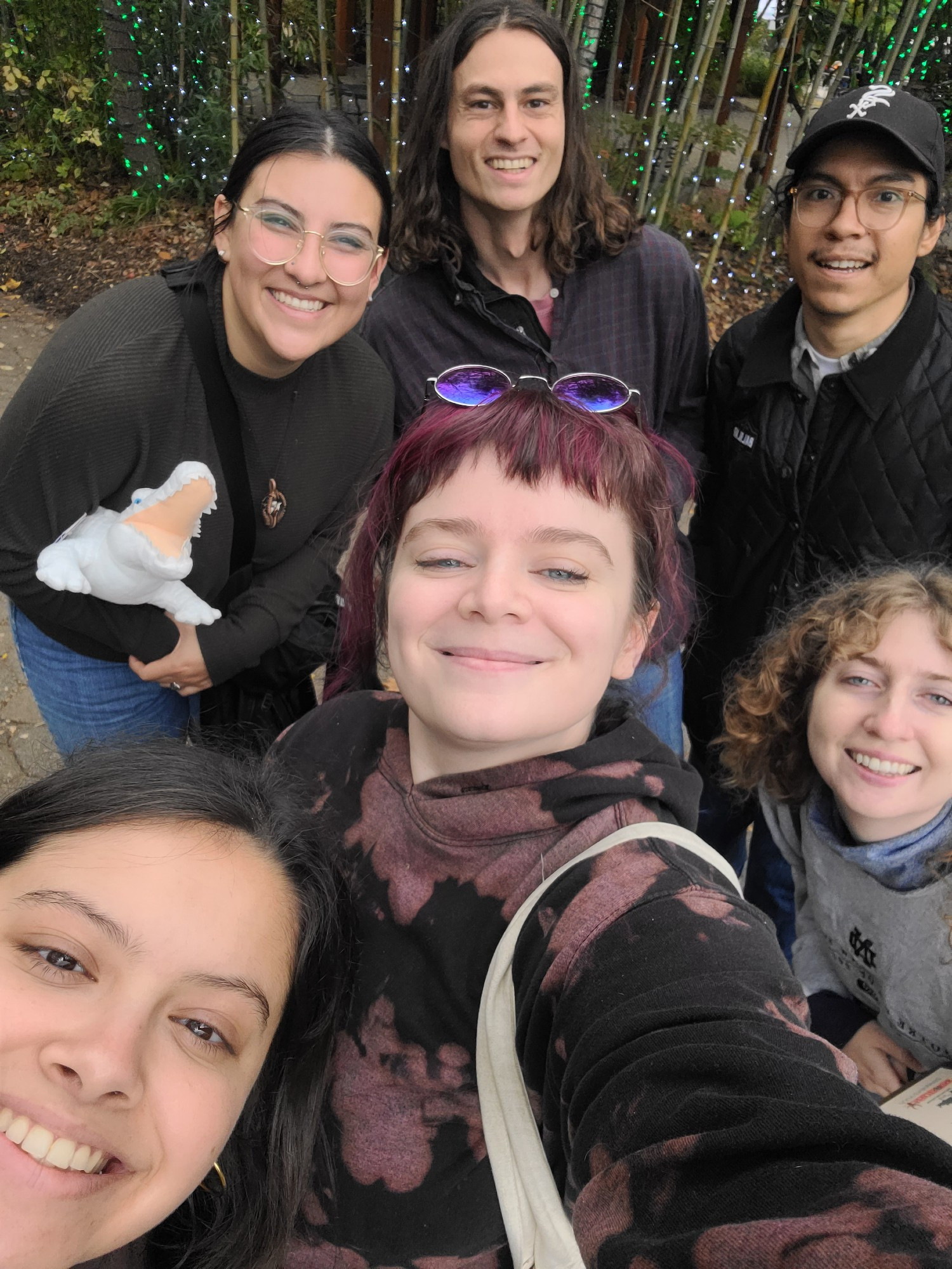 A group of paleontologists enjoying the Cincinnati Zoo