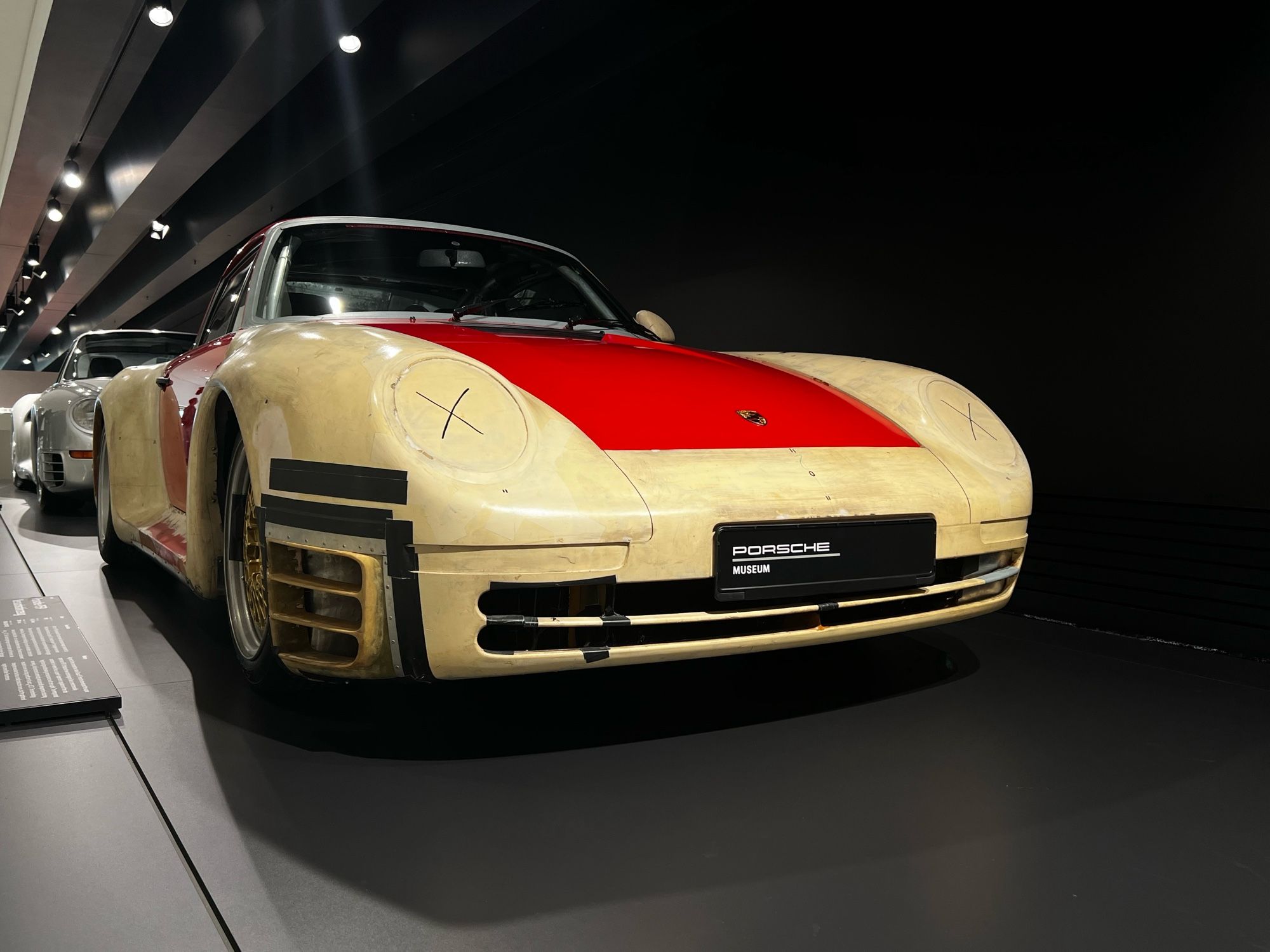 A Porsche 959 prototype