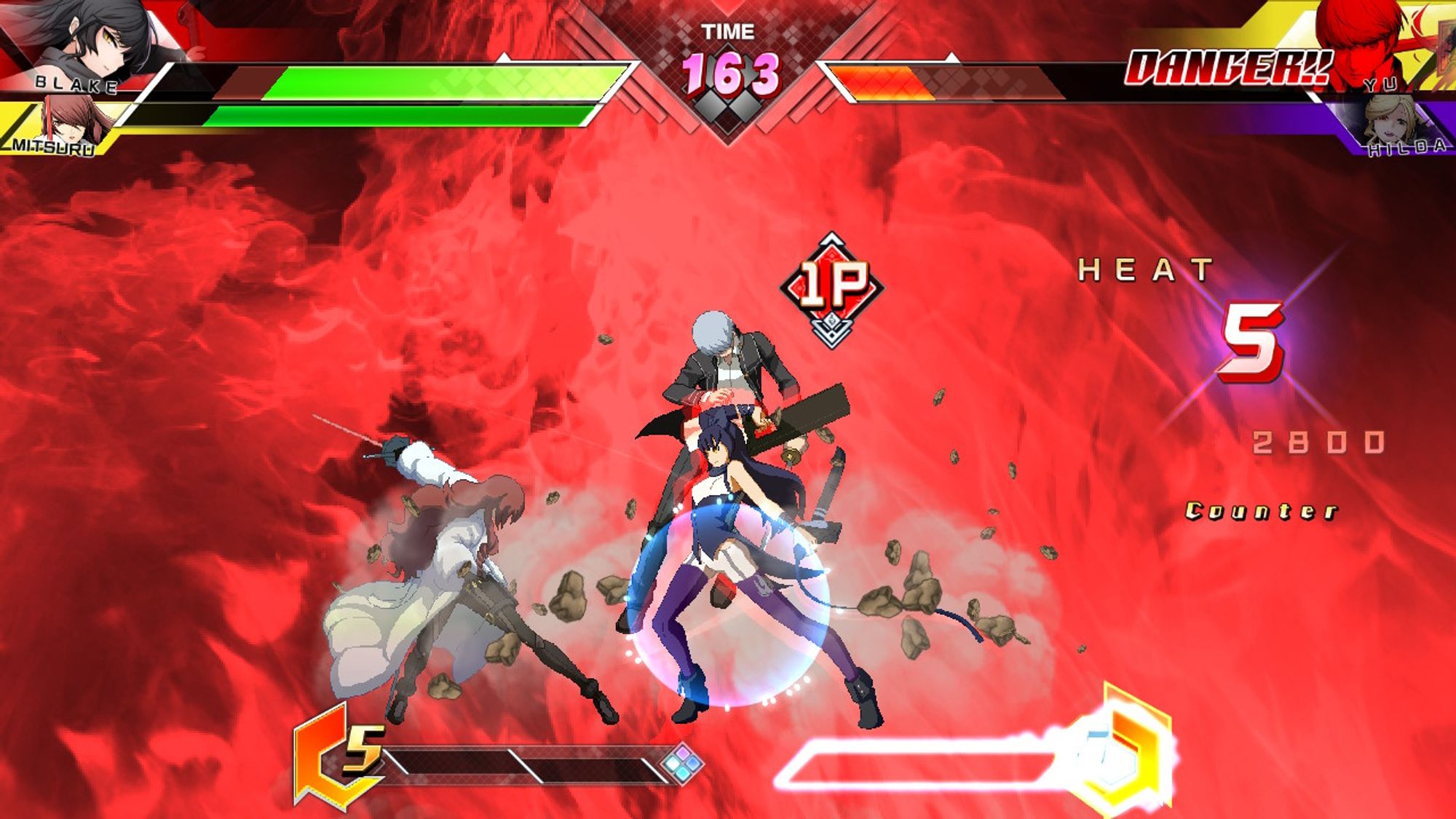 Mitsuru Kirijo and Blake Belladonna doing a 2-on-1 beatdown of Yu Narukami in Blazblue CrossTag Battle