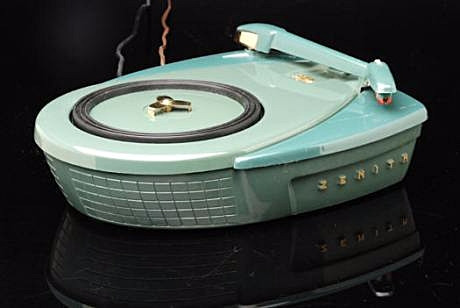 Jet Age Zenith Phantom S.9017 Record Player – 1957

¾ view