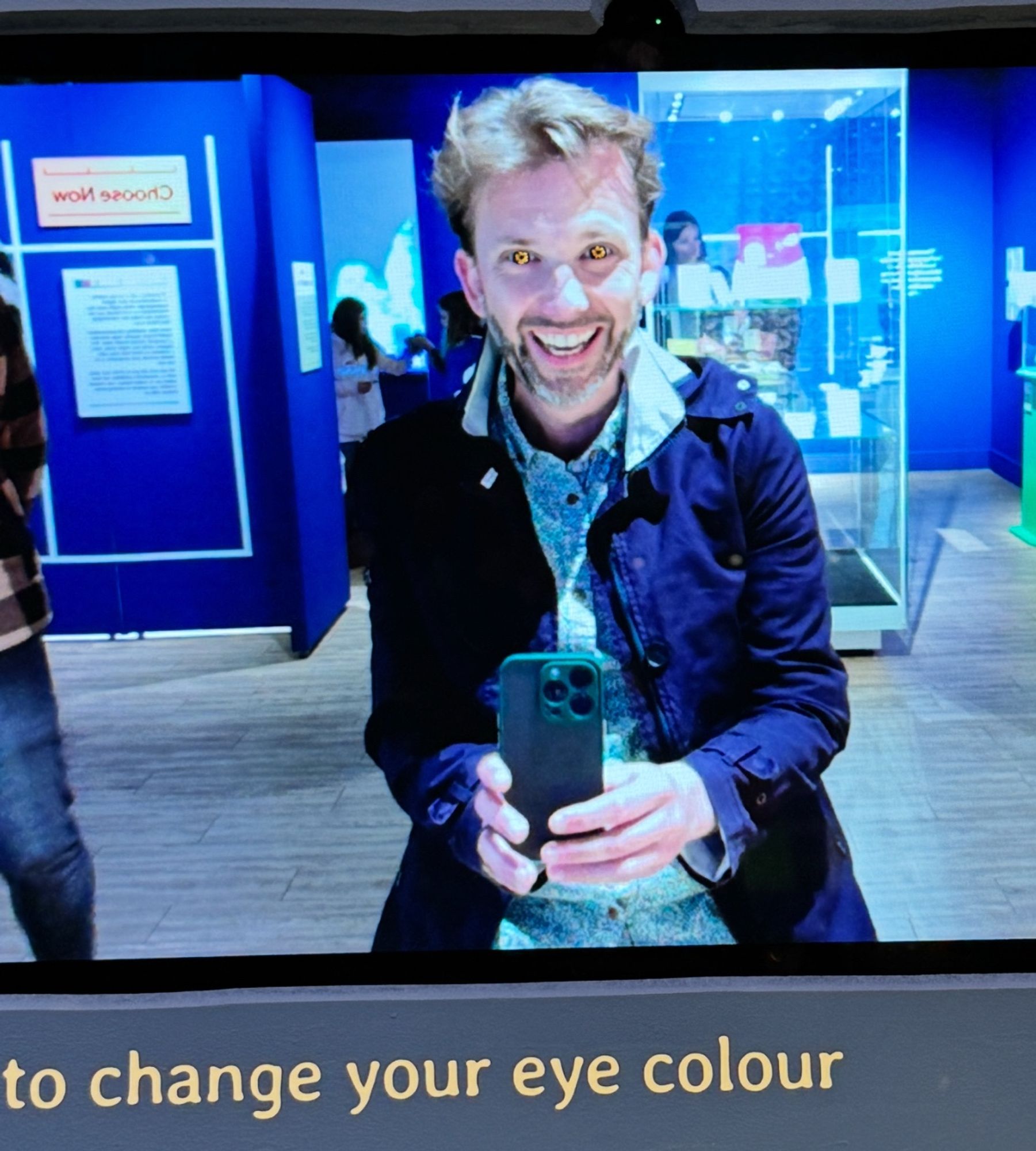 Me a middle aged man on a ‘change your eye colour’ screen with the eyes of a tiger