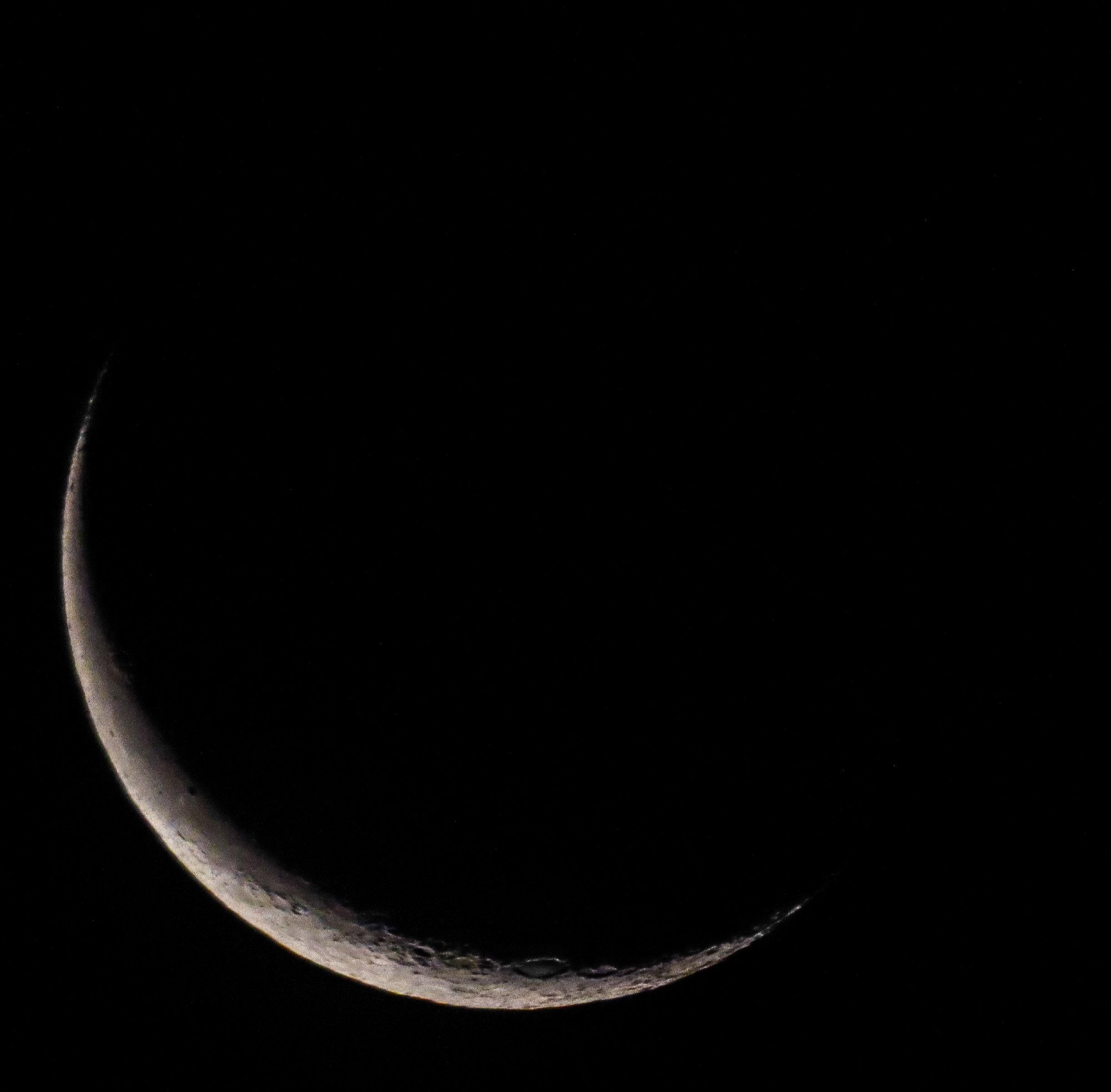 Crescent Moon in darkness - a stacked image