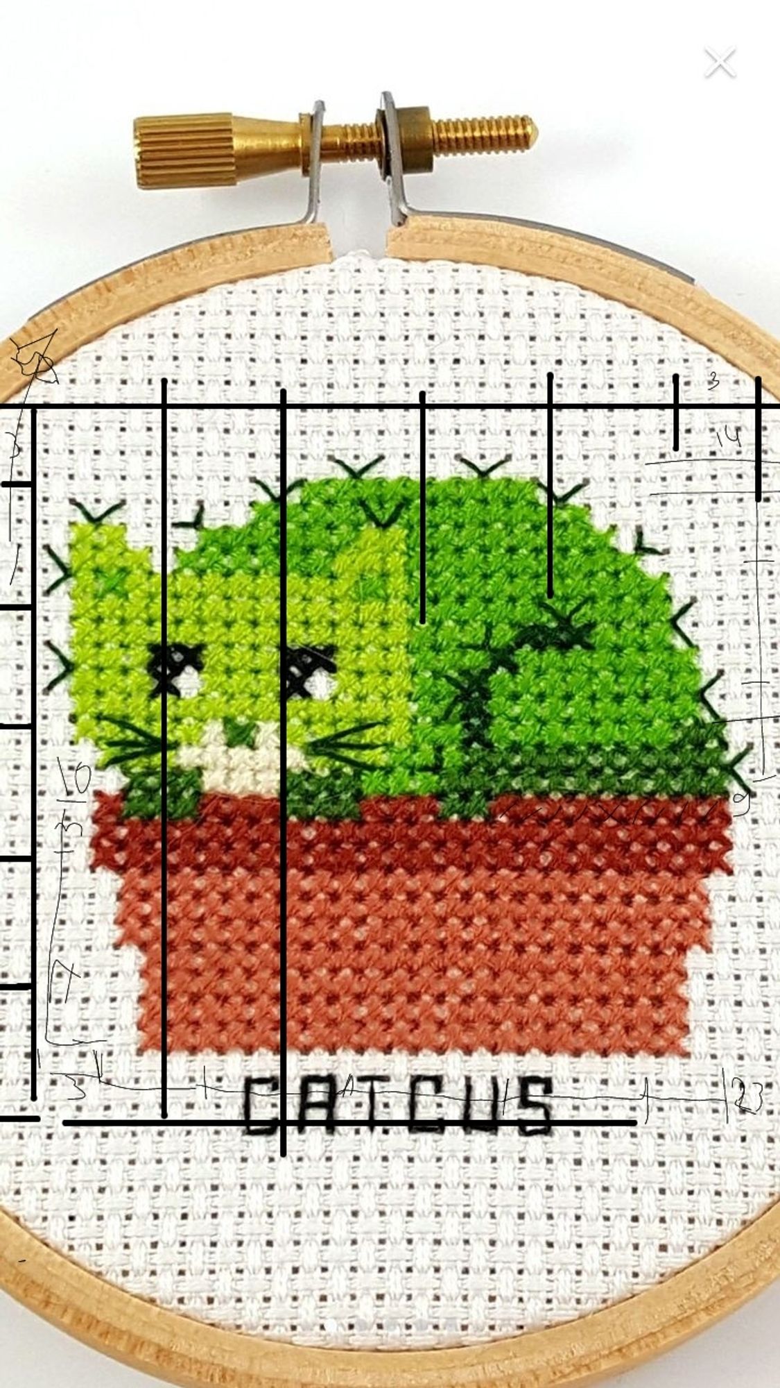 Modèle de broderie pour le chat cactus