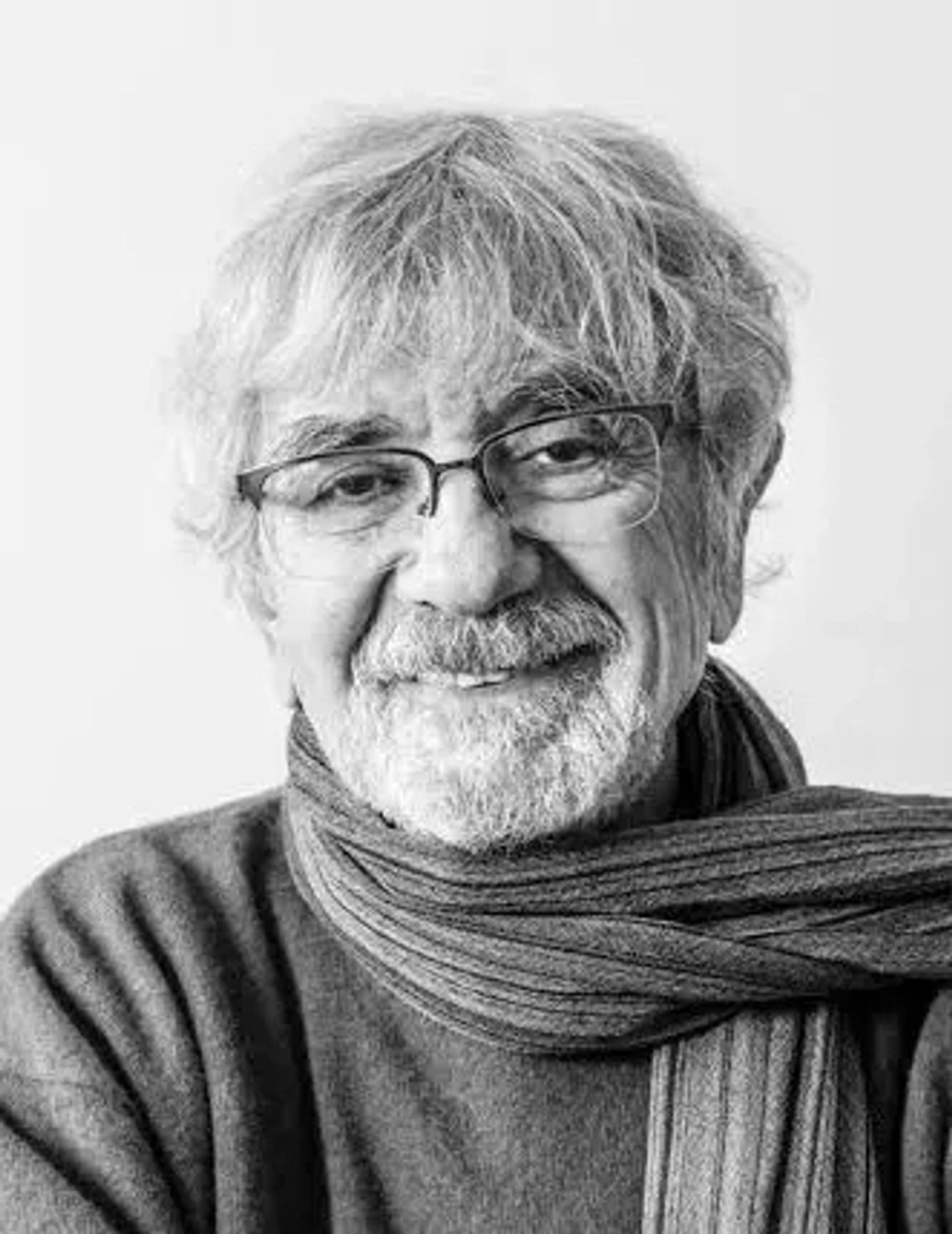 Portrait photo of Maturana