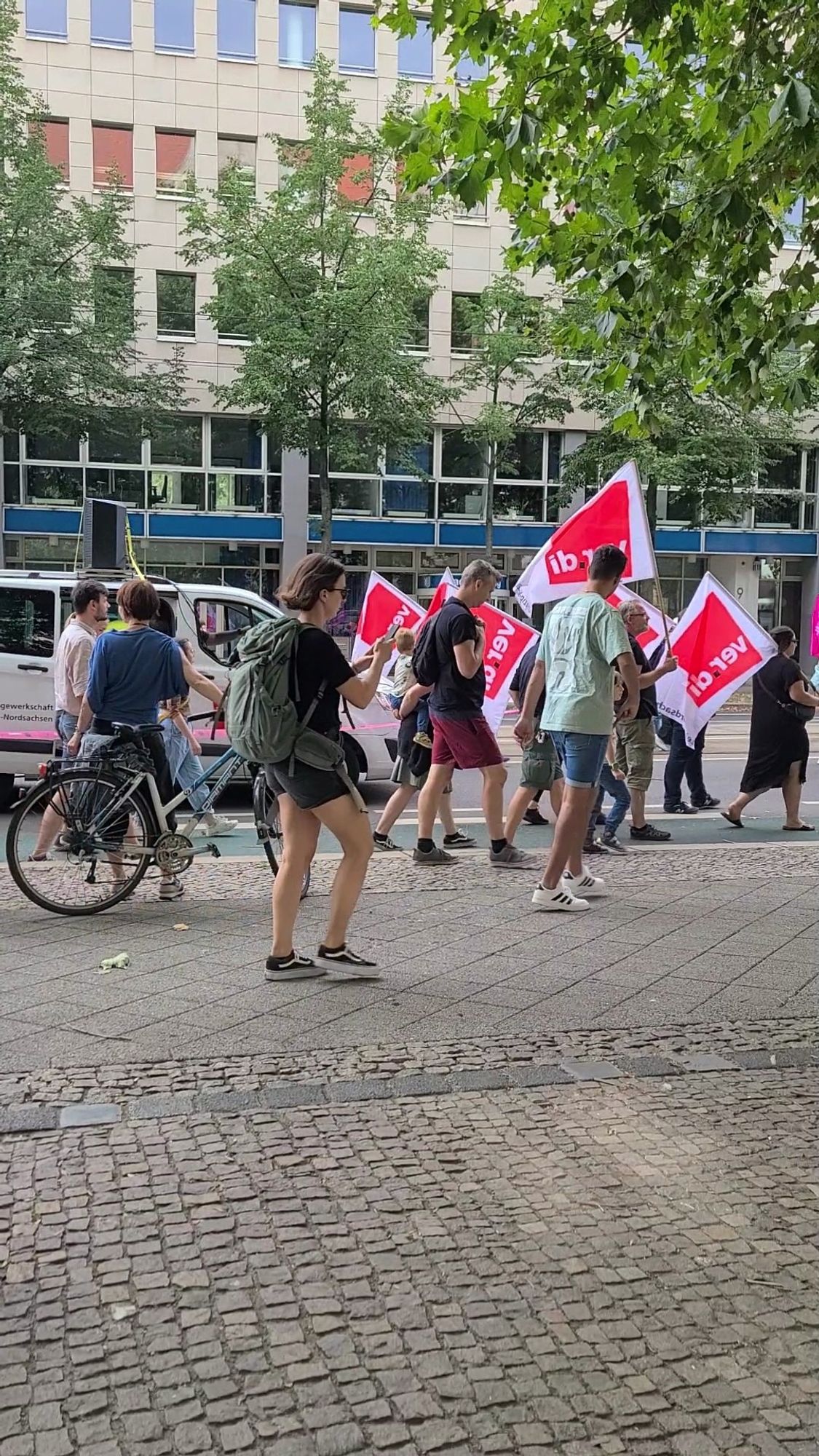 Foto vom Demonstationszug auf dem Ring in Leipzig am 25.08.2024