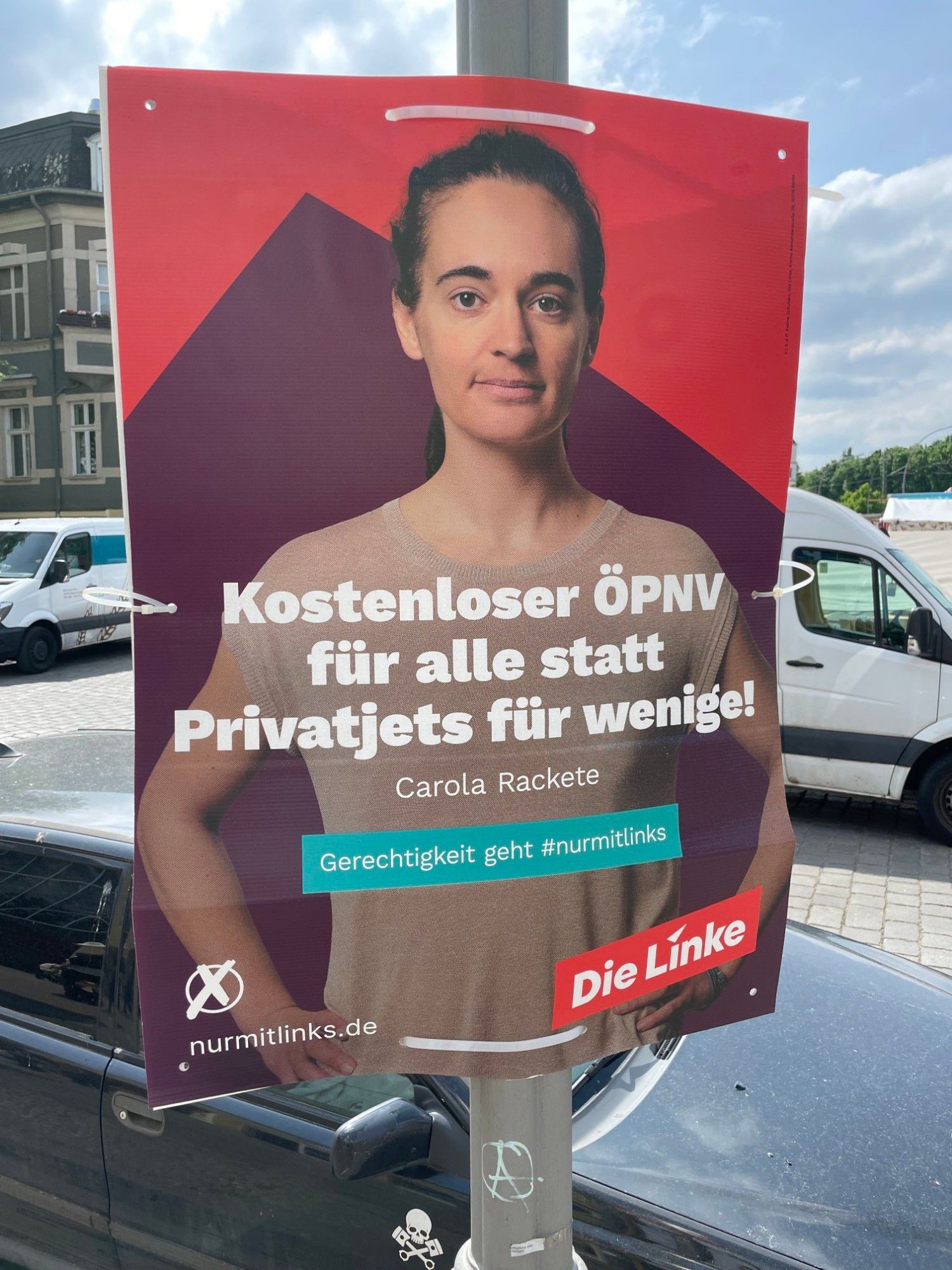 Wahlplakat, die Linke, kostenloser ÖPNV für alle statt Privatjets für wenige