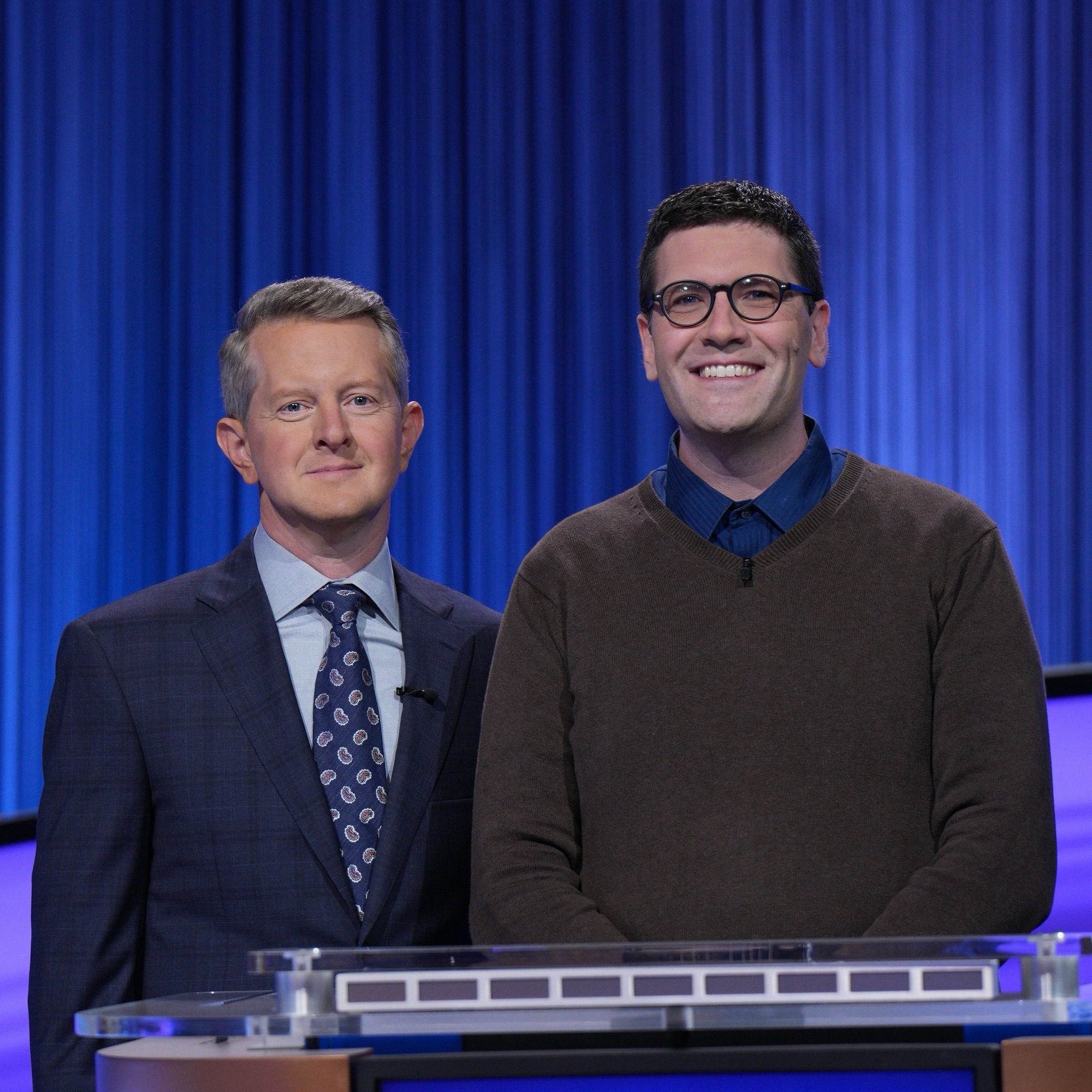 Ken Jennings posing next to Mike on Jeopardy