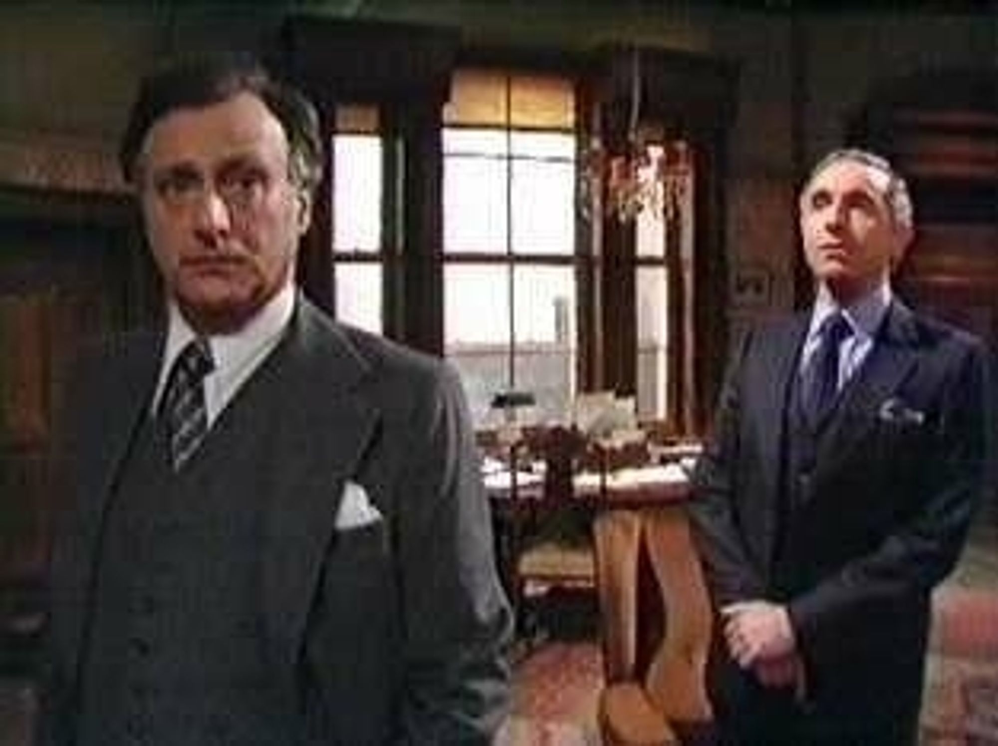 Sir humpy and Jim Hacker from Yes Minister