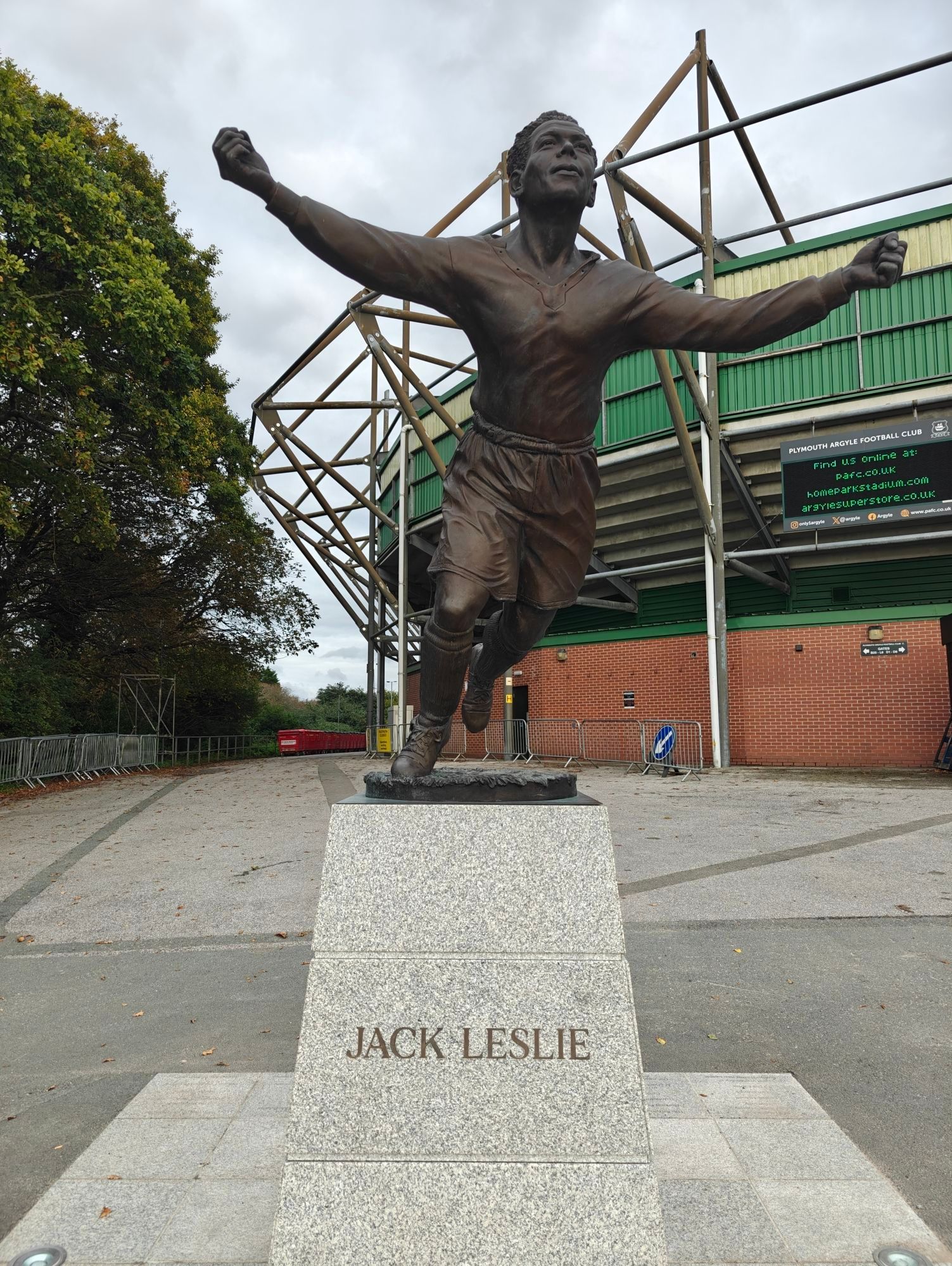 A statue of Jack Leslie, Plymouth Argyle legend and the first person of colour to be called up to play for England. Unfortunately he didn't get to play as it's rumoured some members of the FA objected to his skin colour and it would be another 53 years until Viv Anderson became the first black player for England. The statue shows Jack running with his arms outstretched, behind him is Plymouth Argyle stadium, Home Park.