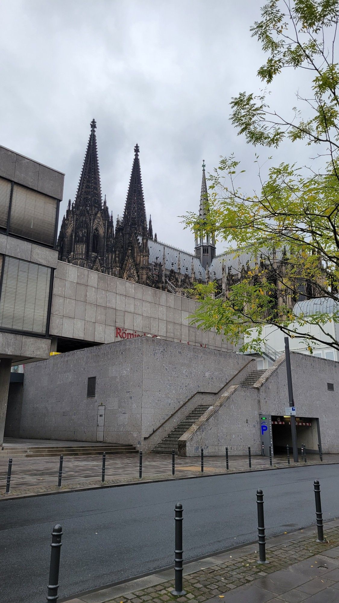 Another view of that same old, large cathedral from my hotel.