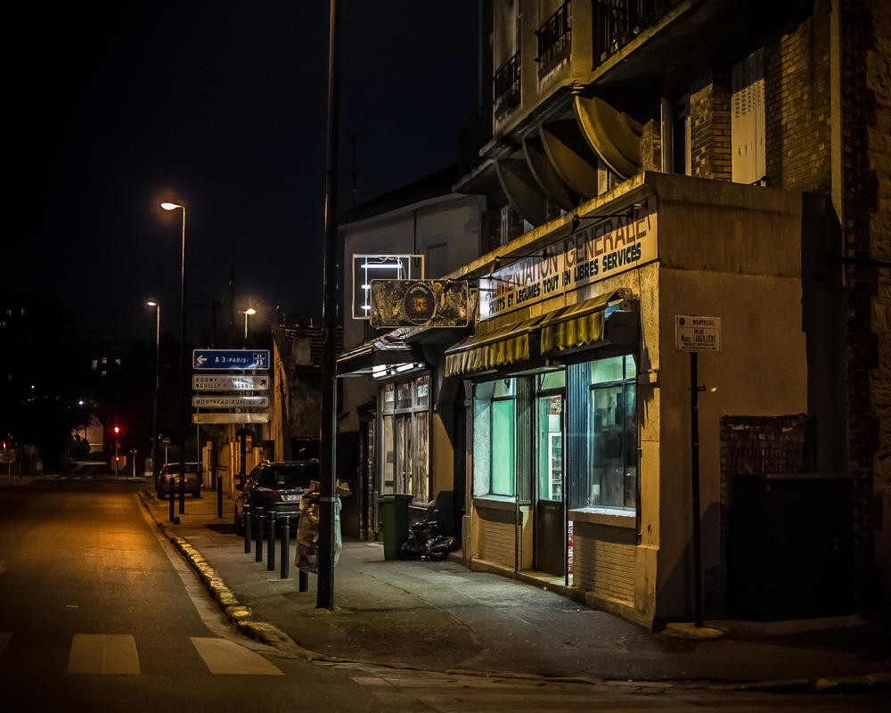 Rue de Montreuil vide, la nuit