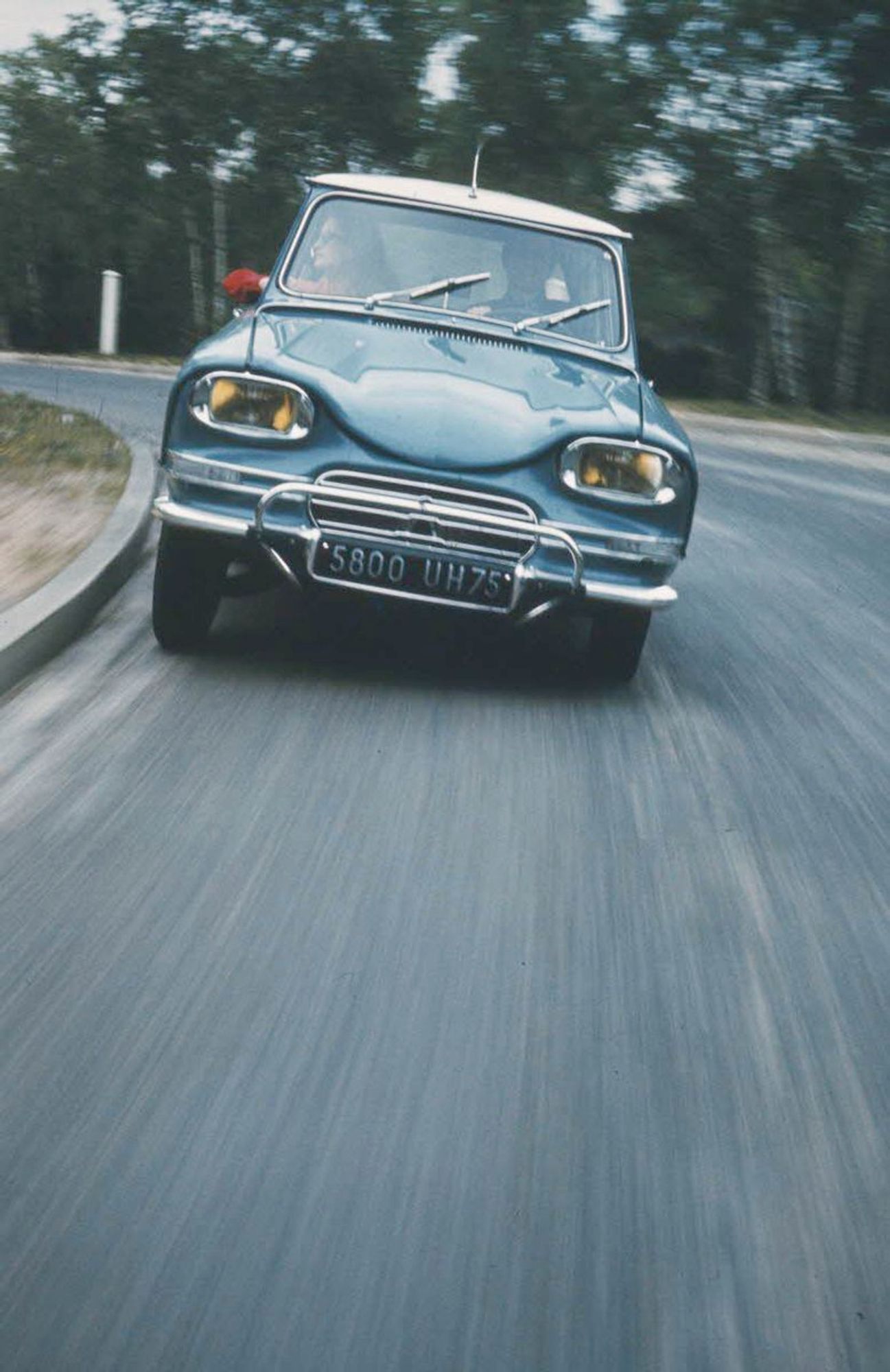 Une Citroën Ami 6 dans les années 70