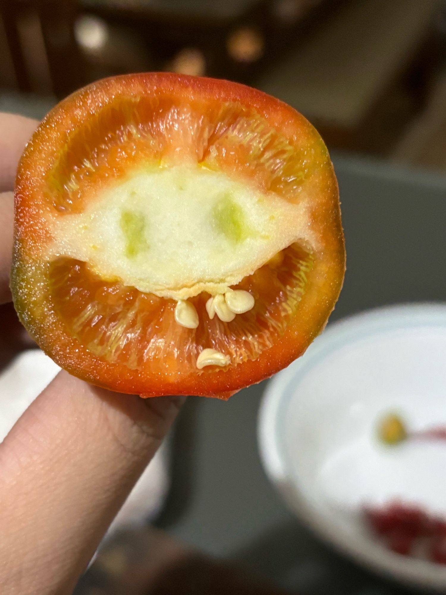 Bellpepper with a “smiley toothy grin”