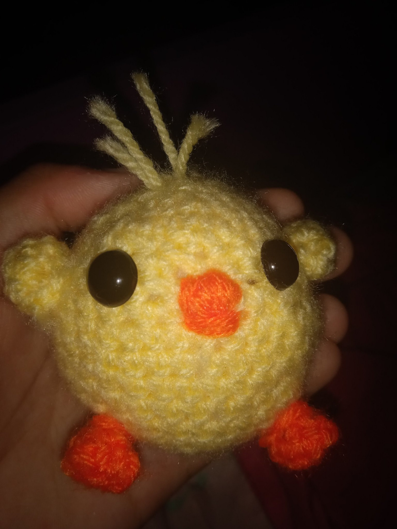 Este muñeco de pollito me lo hizo mi propia abuela y muchas gracias 😻