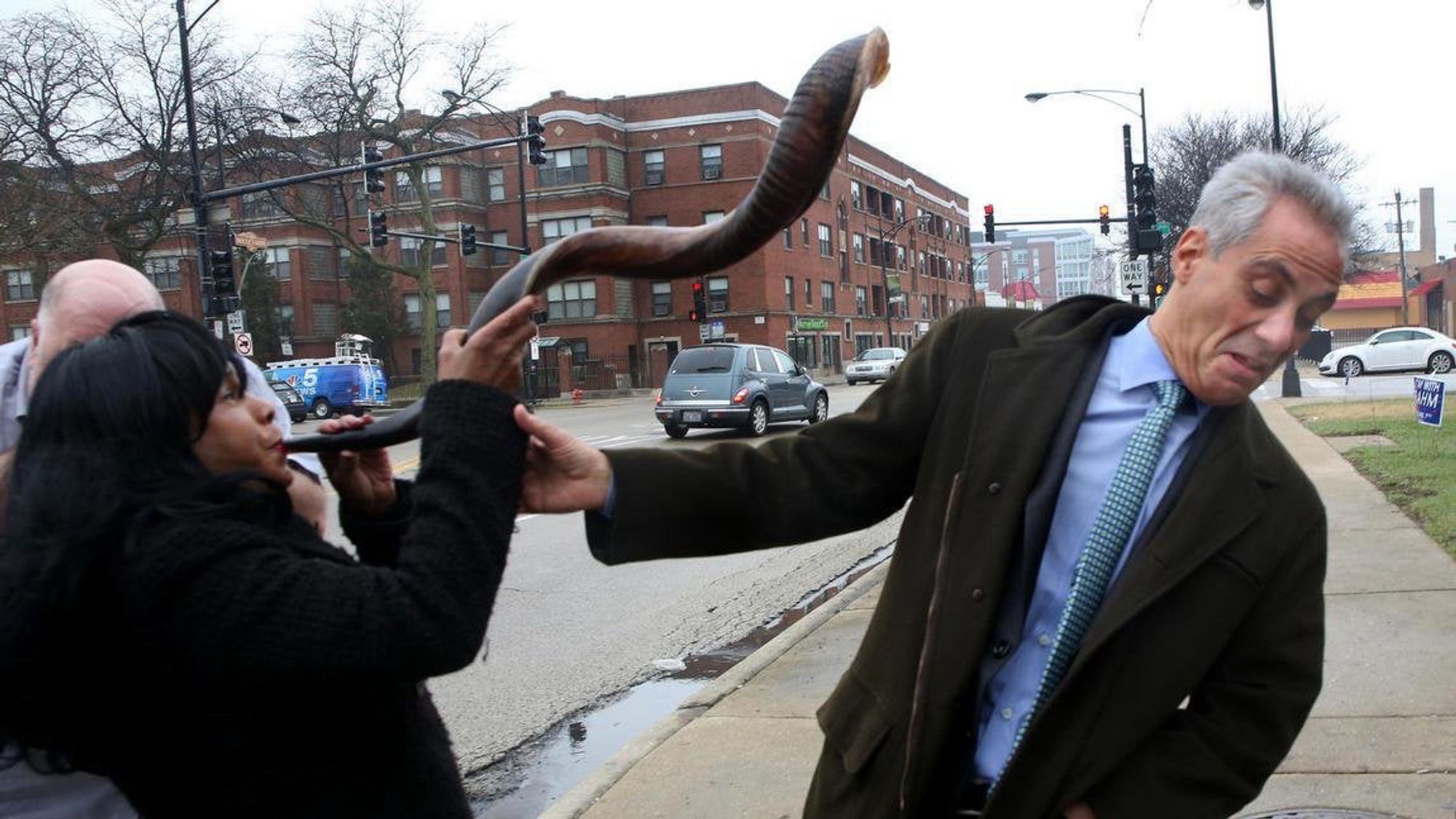 Rahm Emanuel dodging a shofar