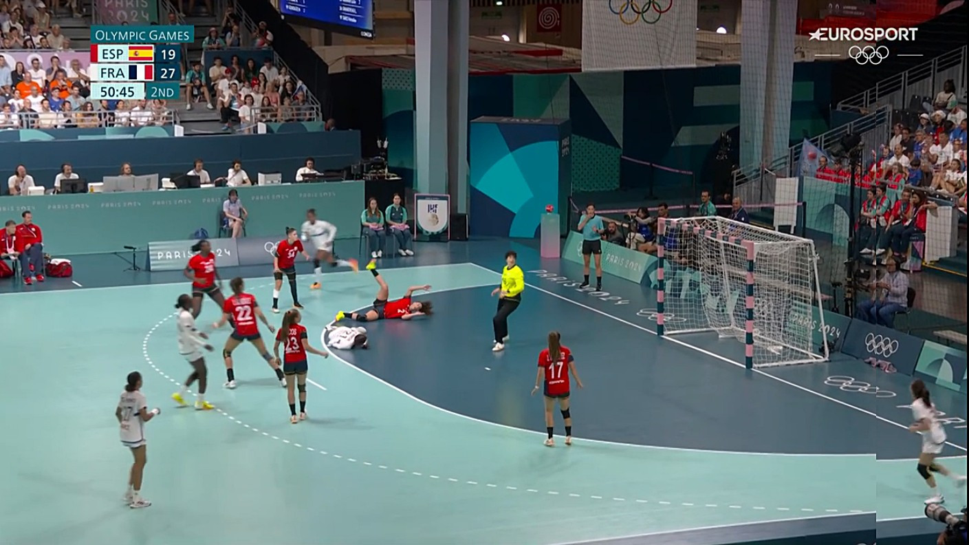 Screenshot vom Olympischen Handball-Match der Frauen Spanien gegen Frankreich, bei dem es zum Zeitpunkt der Aufnahme 19:27 stand