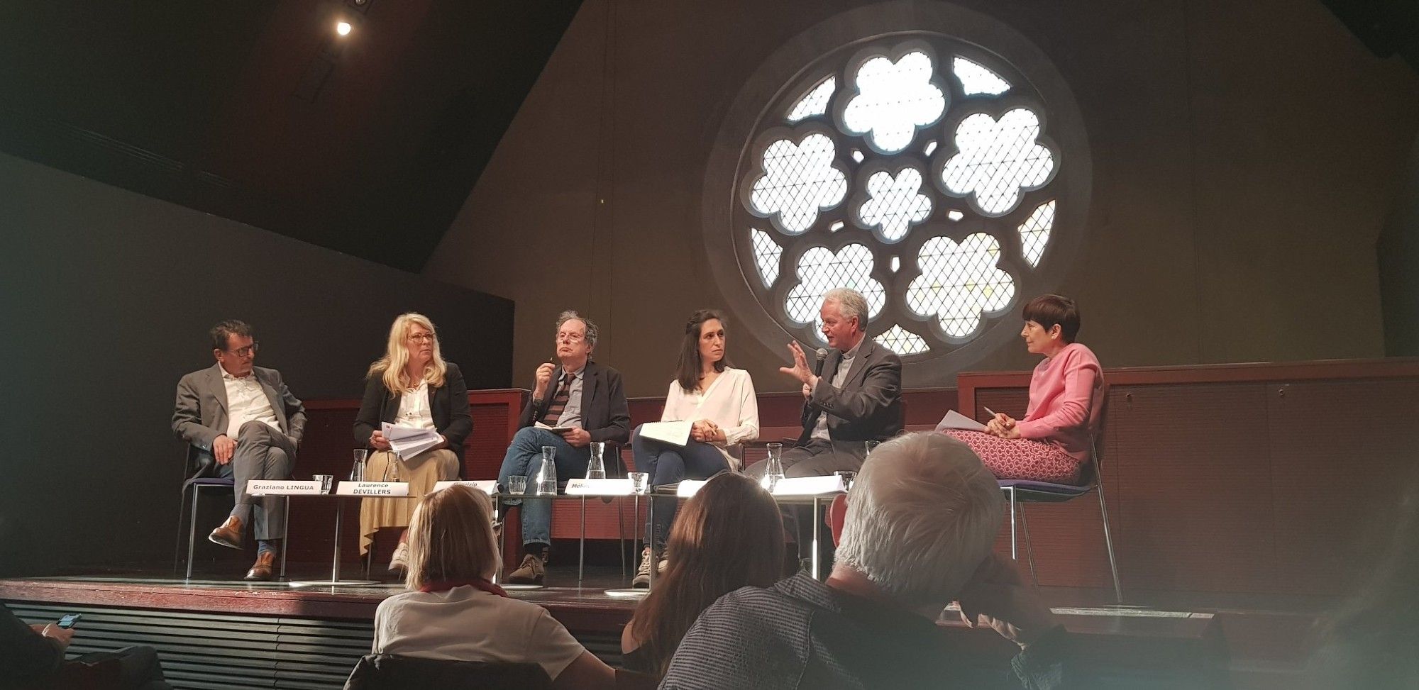 Roundtable "QUEL HUMANISME DANS NOTRE CONDITION NUMÉRIQUE ?", with Graziano LINGUA, Laurence DEVILLERS, Maurizio FERRARIS, Mélinée LE PRIOL, Paul TIGHE et Gemma SERRANO.