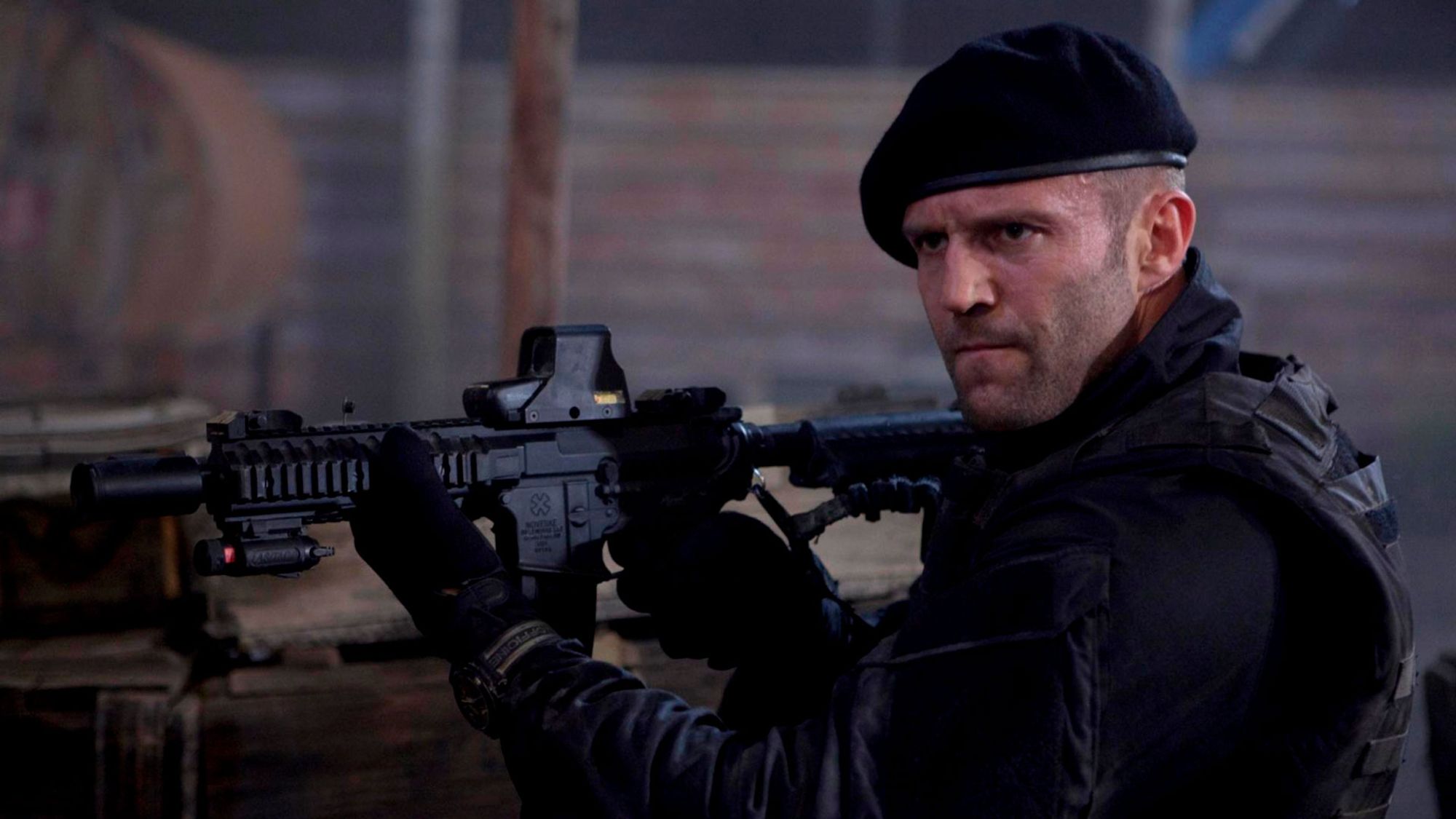 Jason Statham lleva el peso de 'Los Mercenarios 4'. Y ni el está muy bien. Aún así, sus escenas de acción son lo más salvable.