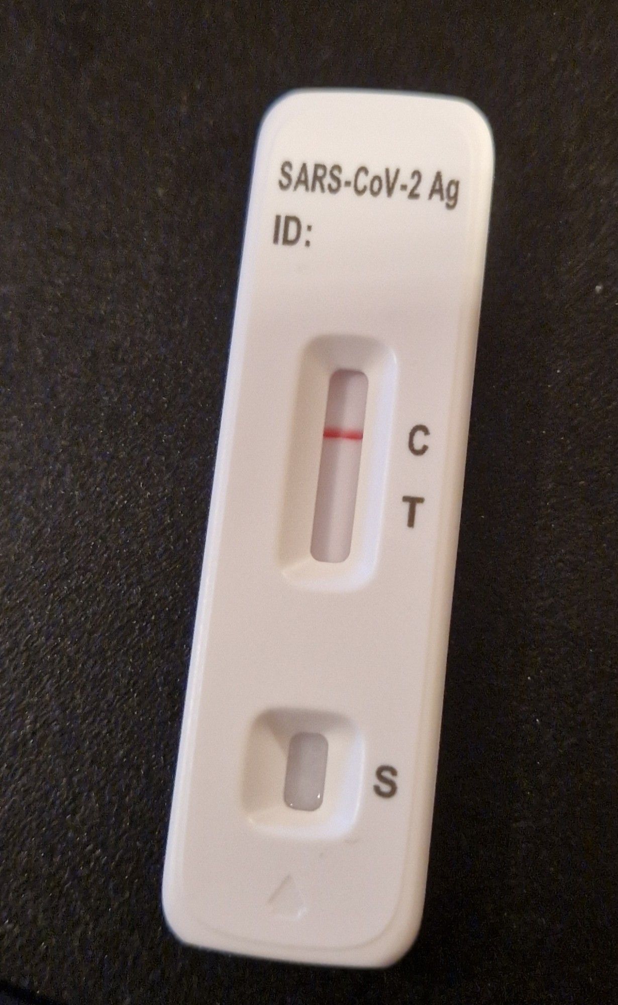 Et hop.un test covid devenu négatif au bout d'une semaine.