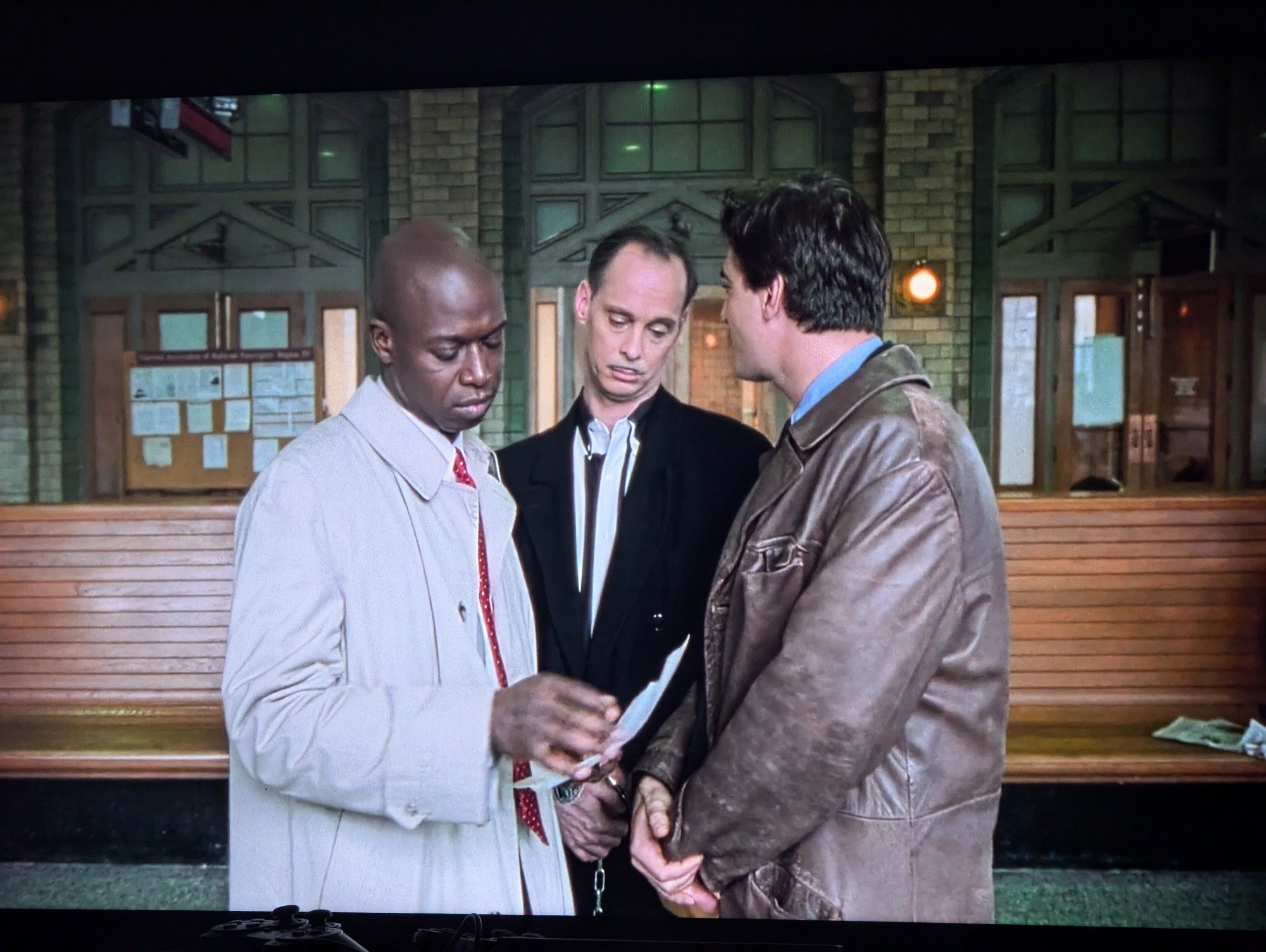 Andre Braugher and John Waters in Homicide