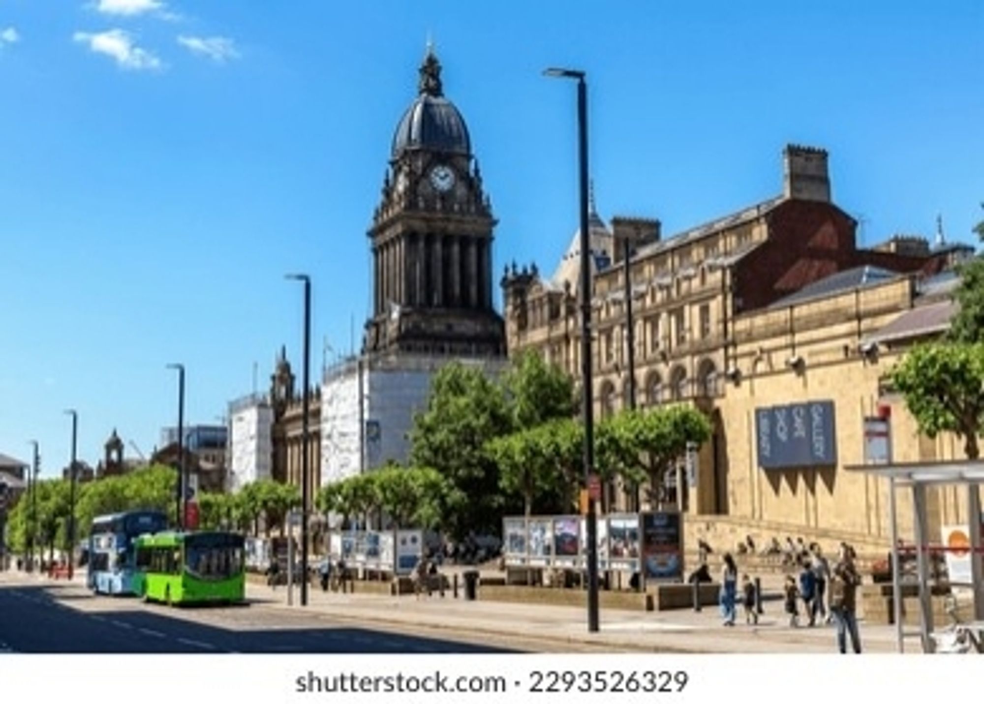 Photo of Leeds Town Hall, Art Gallery/library and Henry Moore Institute.