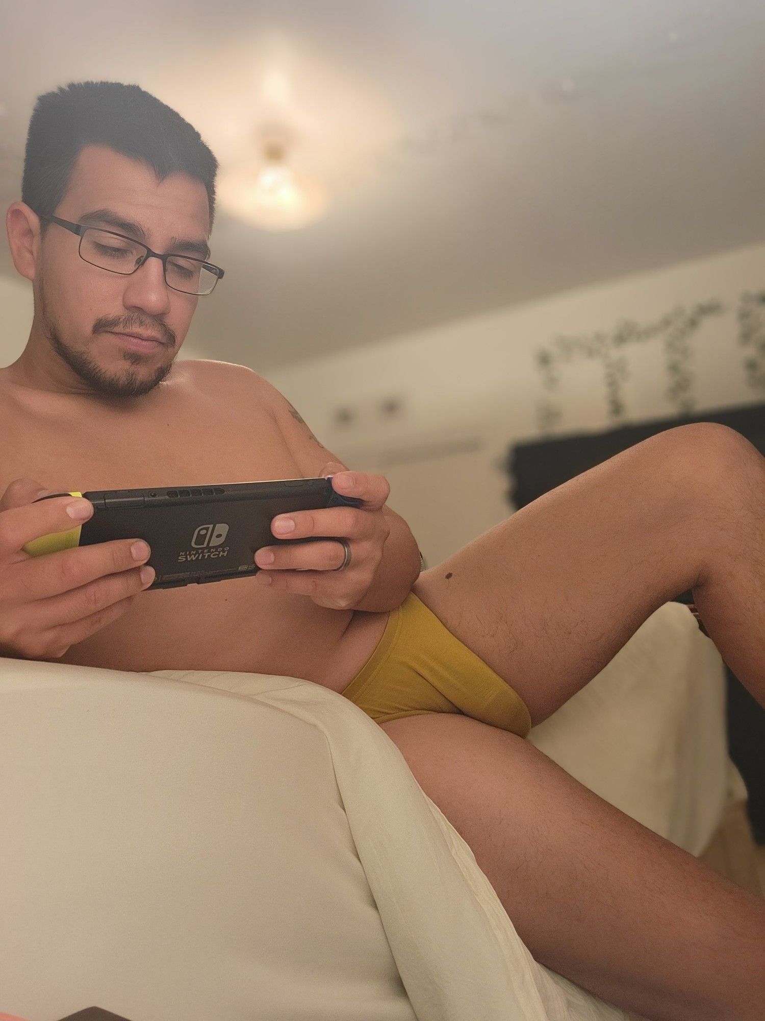 Chilling playing my nintendo switch in my underwear