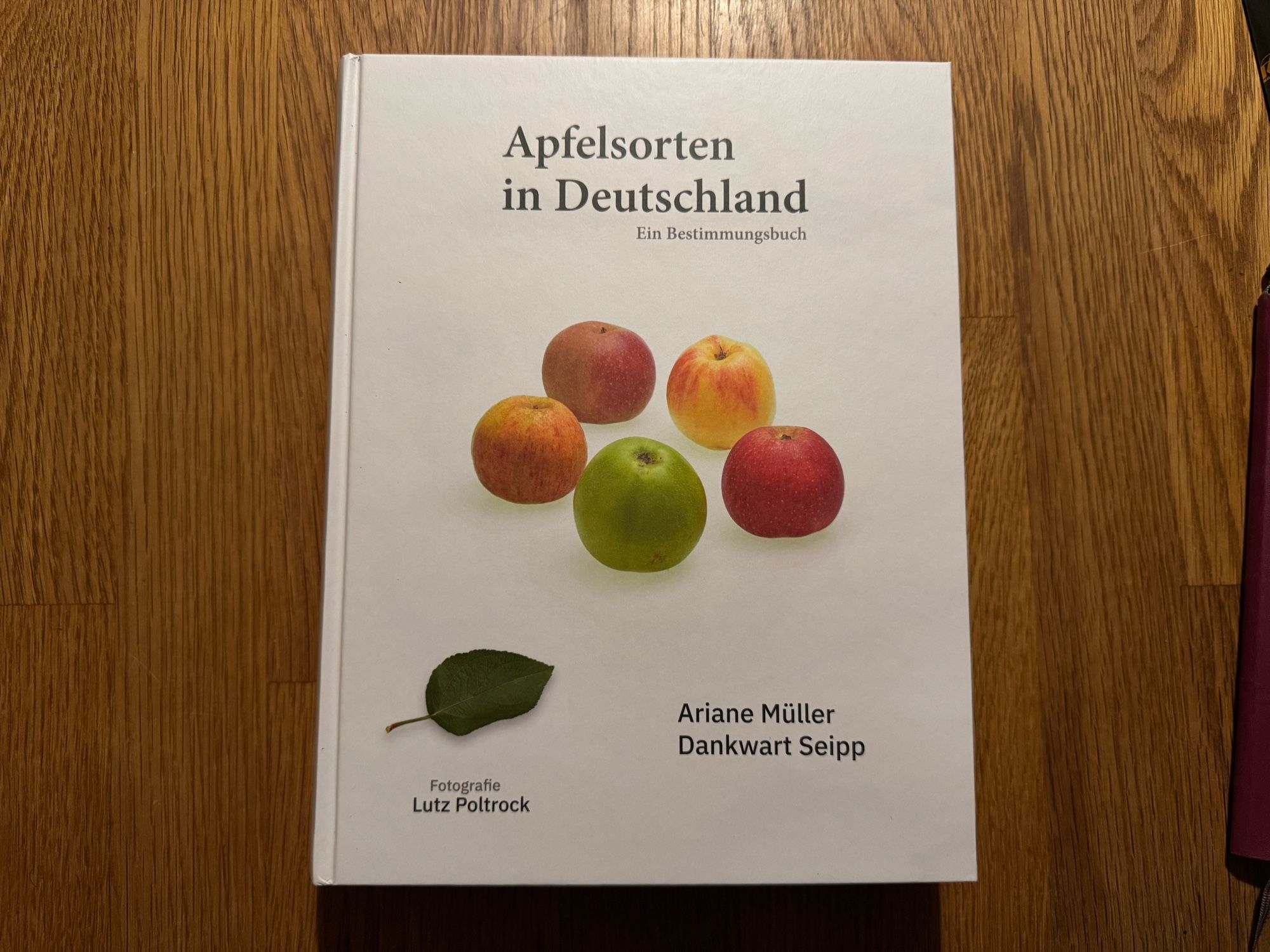 The cover of the book Apfelsorten in Deutschland